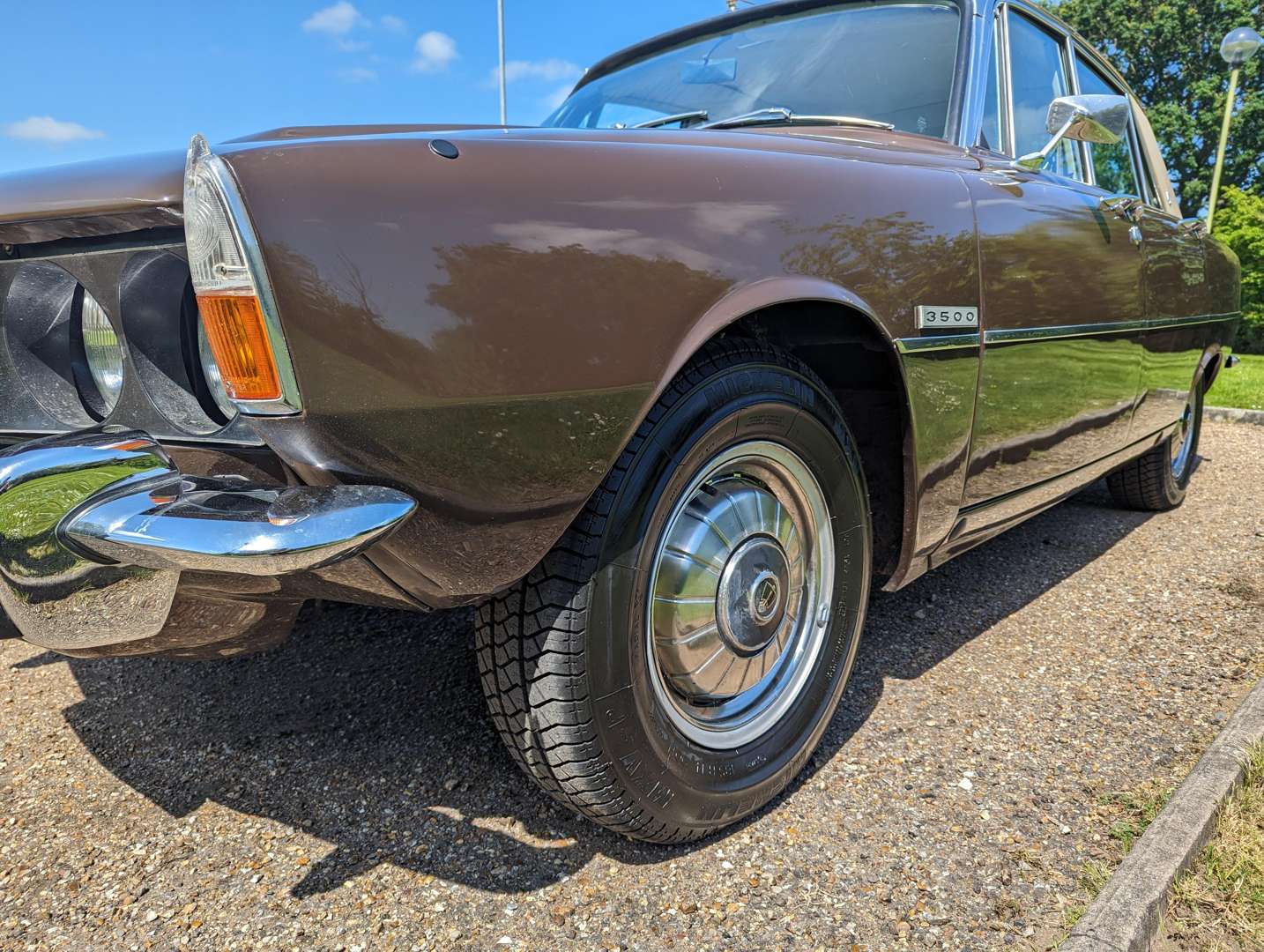 <p>1974 ROVER P6 3500 AUTO&nbsp;</p>