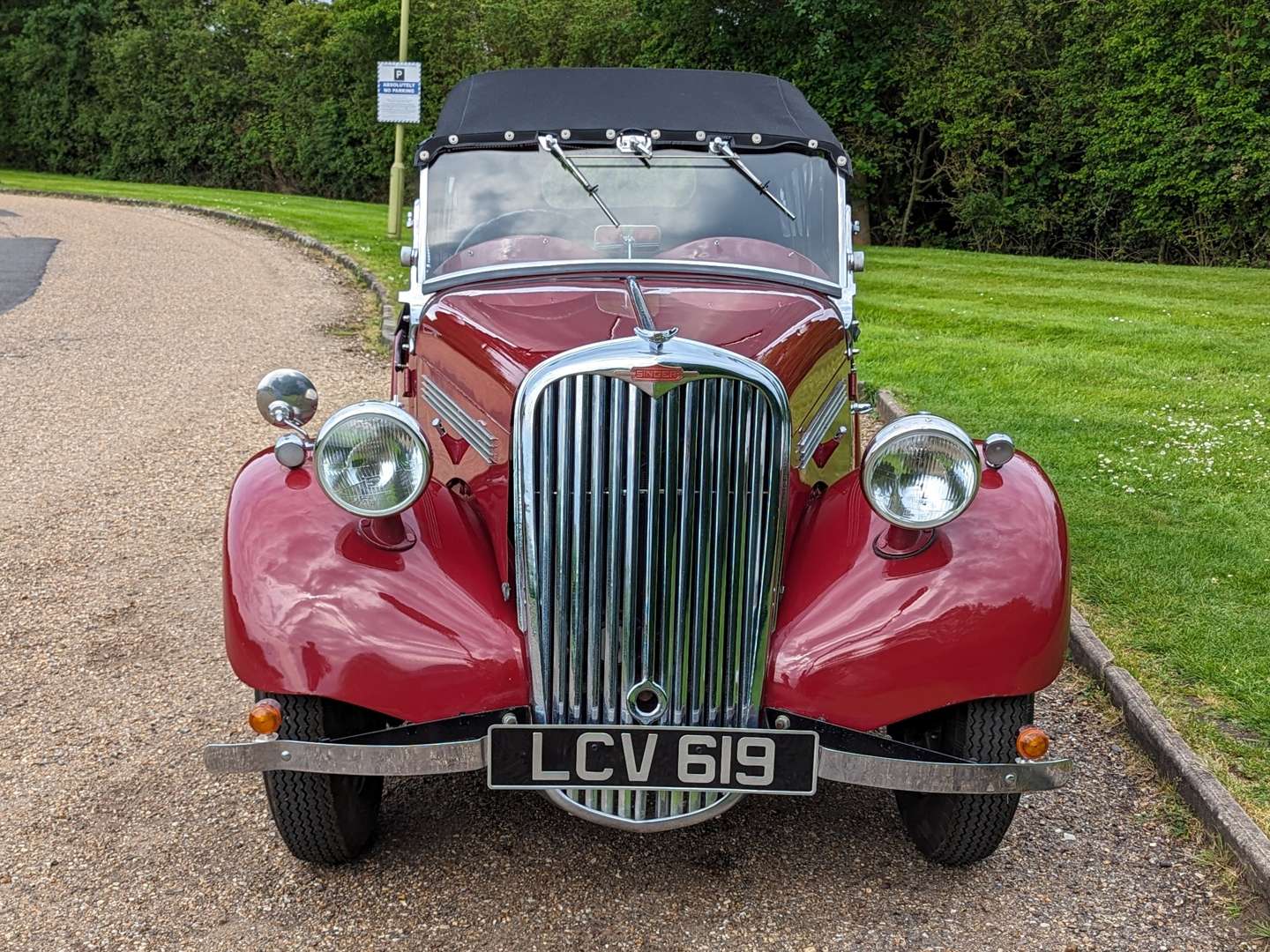 <p>1949 SINGER ROADSTER</p>