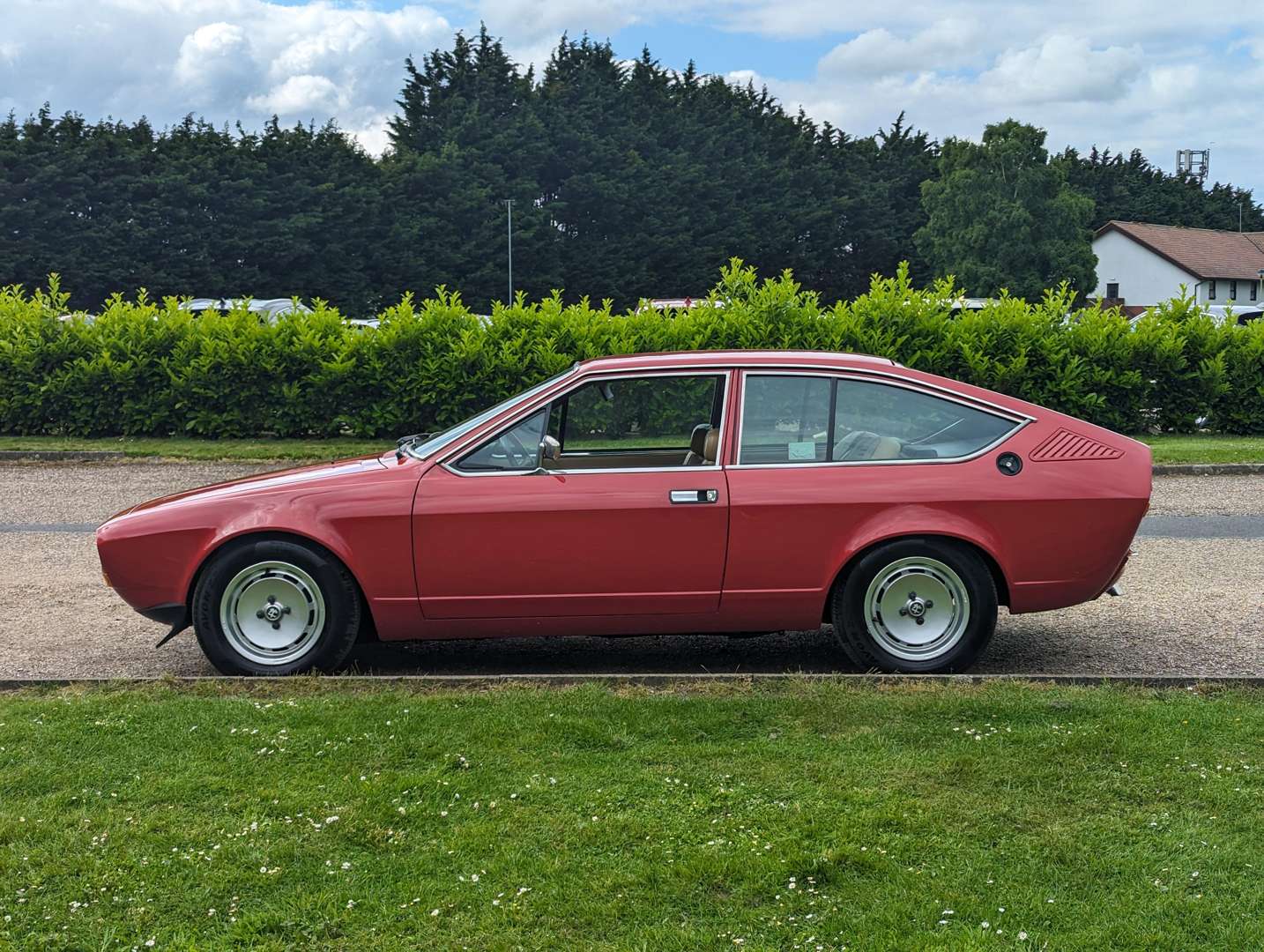 <p>1977 ALFA ROMEO ALFETTA GT 2000 LHD&nbsp;</p>