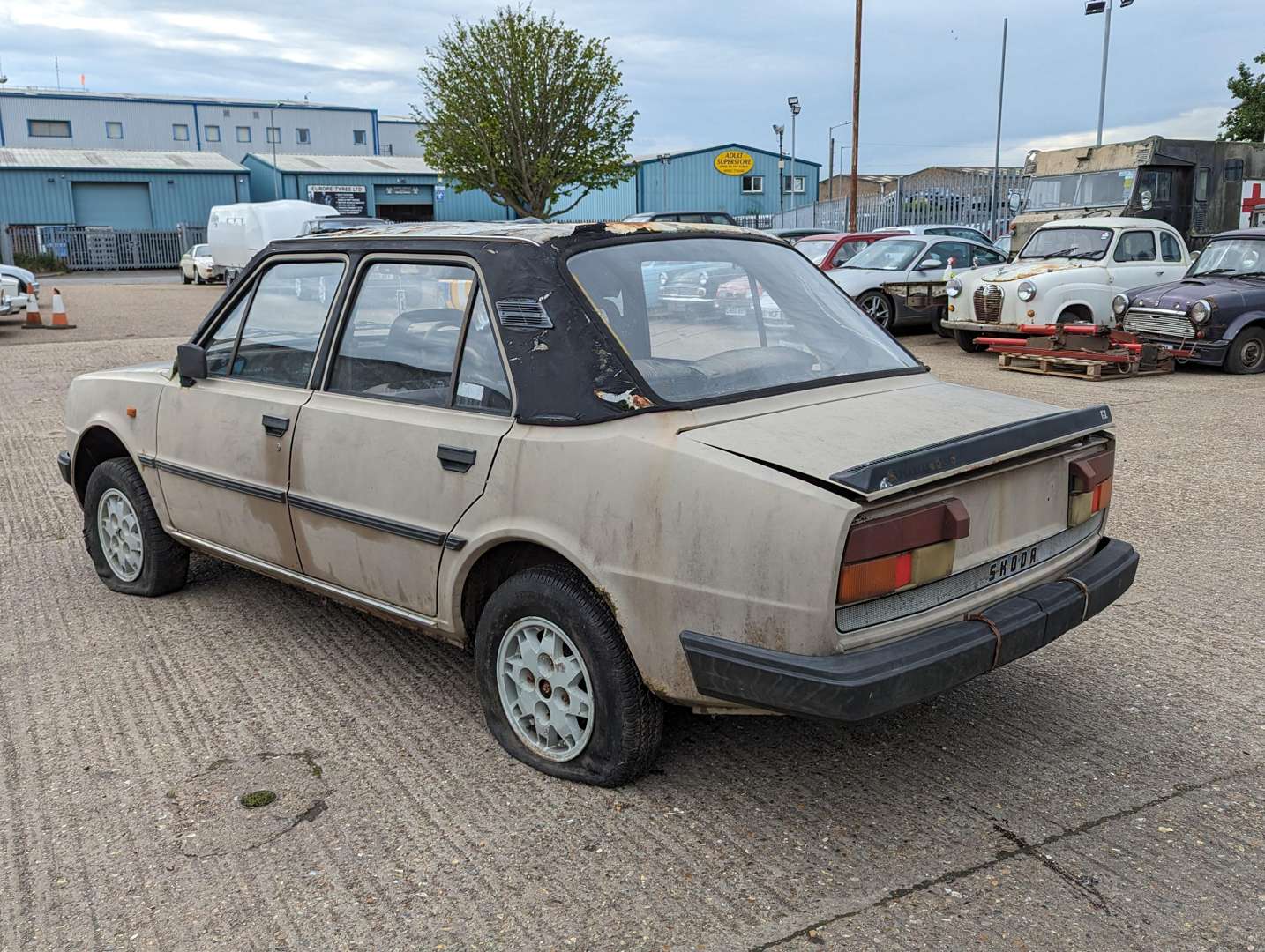 <p>1988 SKODA 130 GL</p>