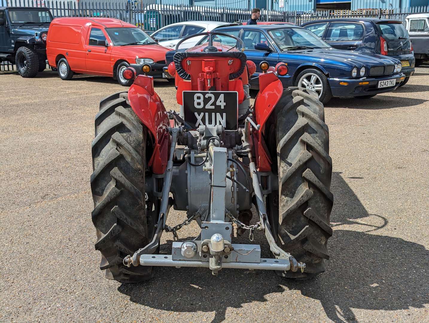 <p>1959 MASSEY FERGUSON 35 VINEYARD 4.0 DIESEL</p>