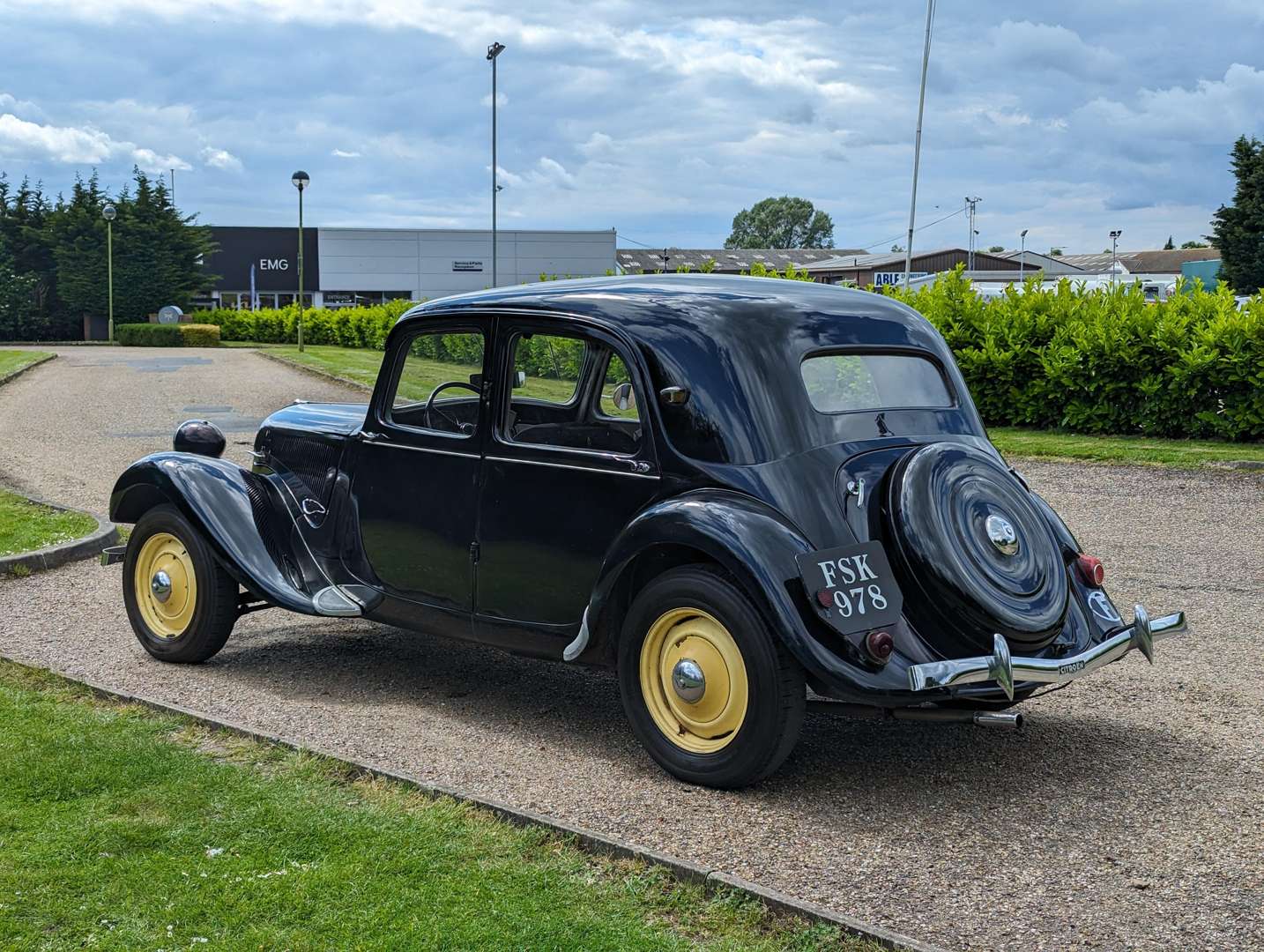 <p>1948 CITROEN TRACTION AVANT LHD</p>