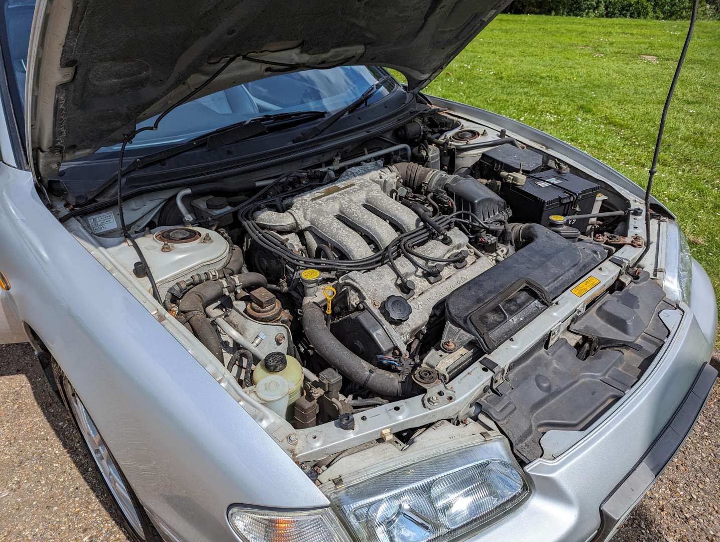 <p>1997 MAZDA MX-6 V6 ABS</p>