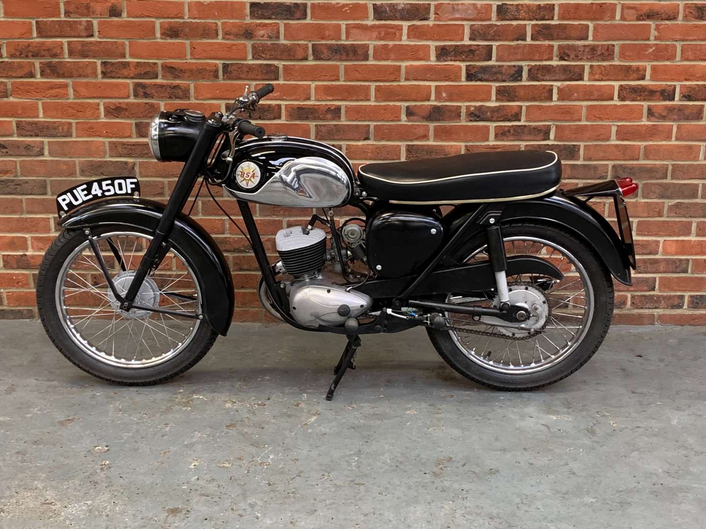 <p>1968 BSA BANTAM TYPE D14/4</p>