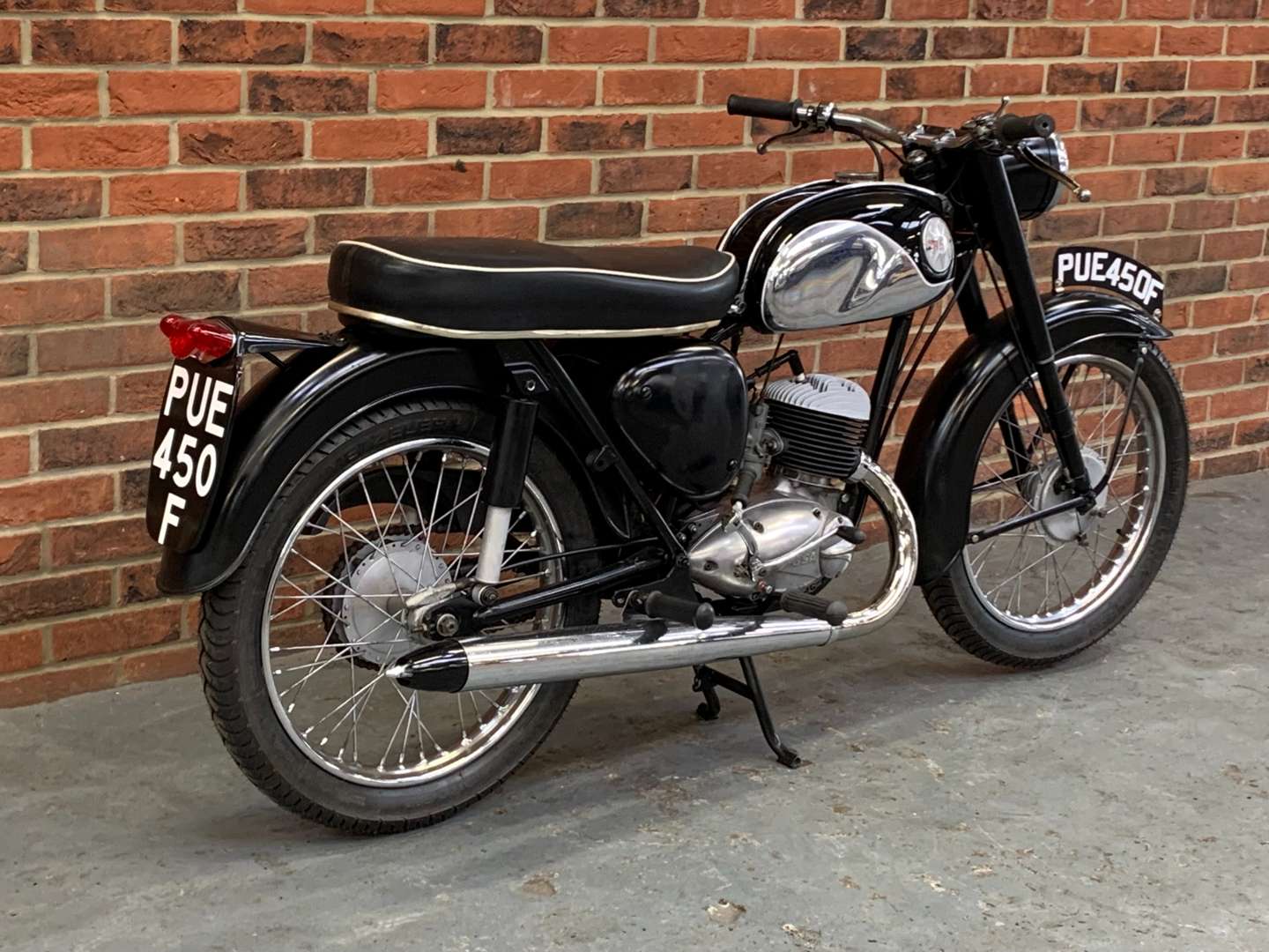 <p>1968 BSA BANTAM TYPE D14/4</p>