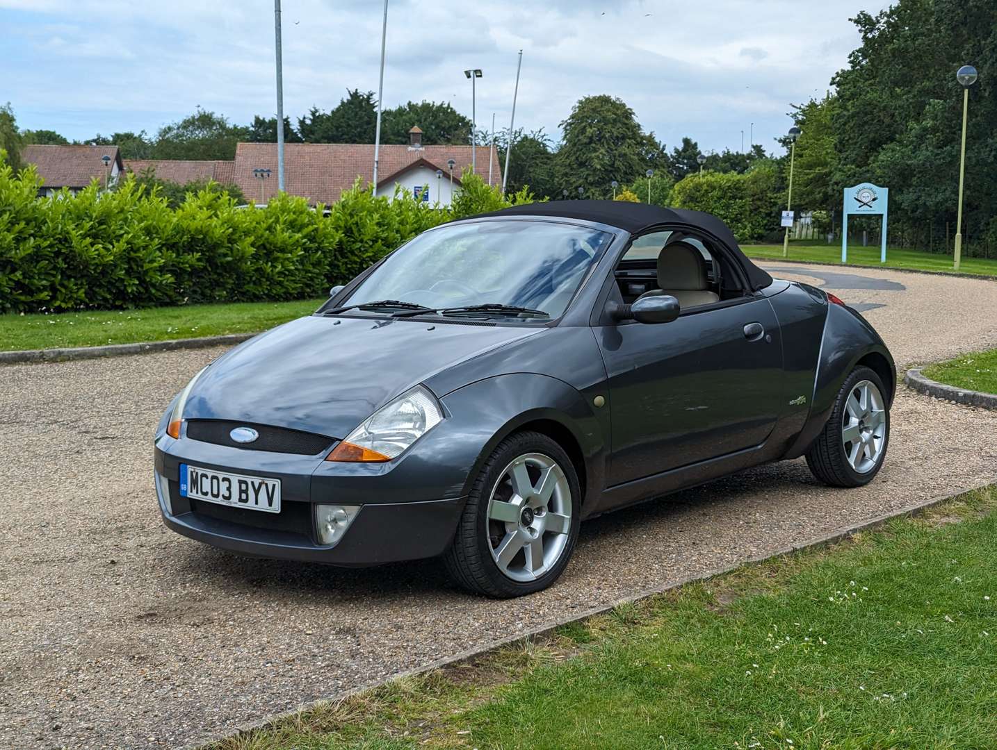 <p>2003 FORD STREETKA LUXURY</p>