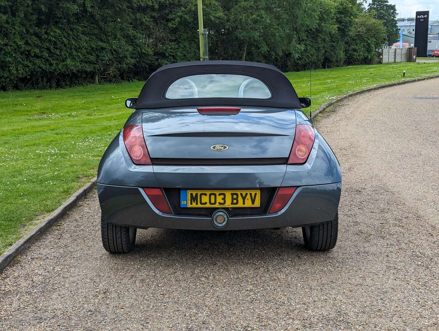 <p>2003 FORD STREETKA LUXURY</p>