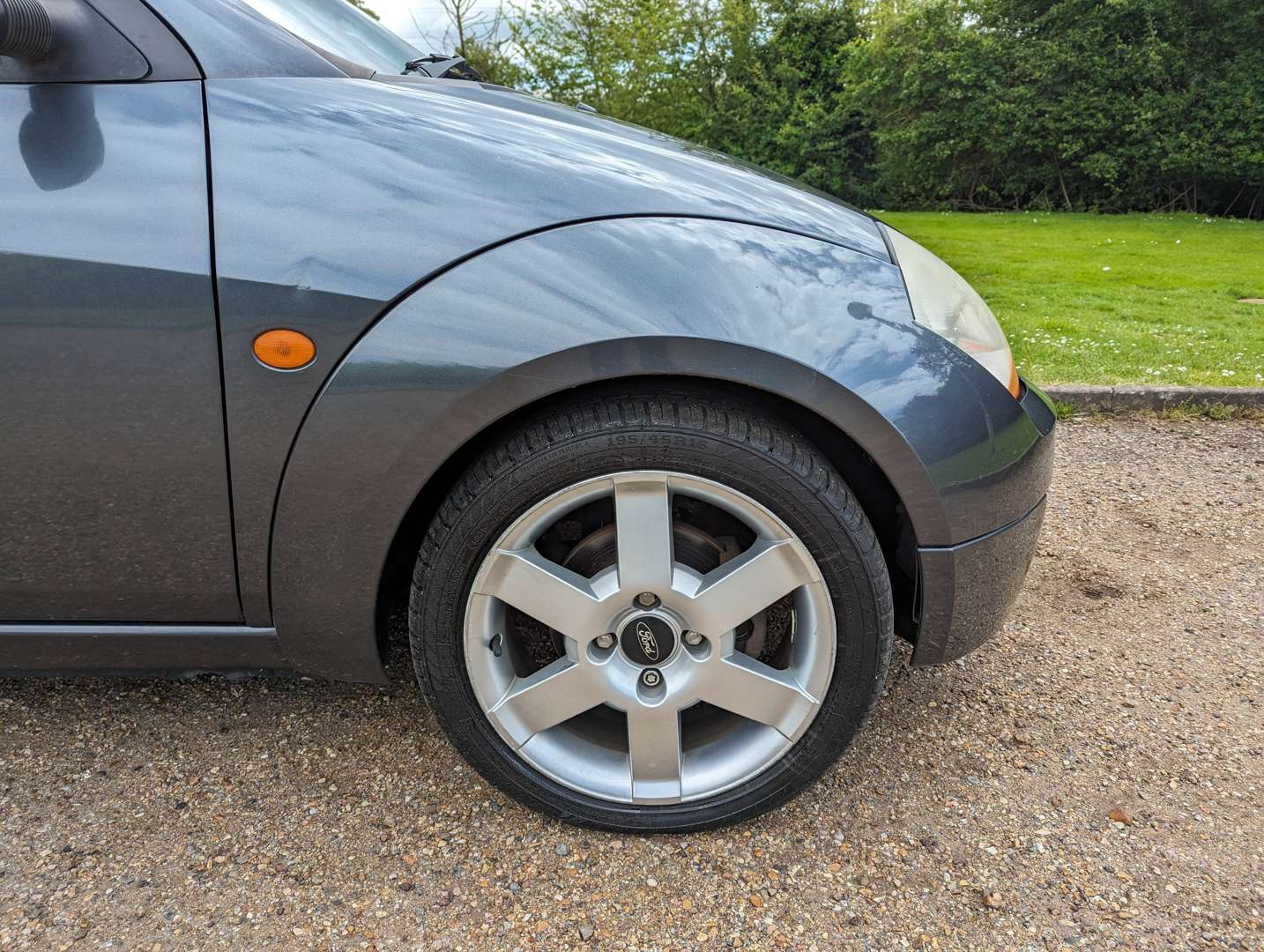 <p>2003 FORD STREETKA LUXURY</p>