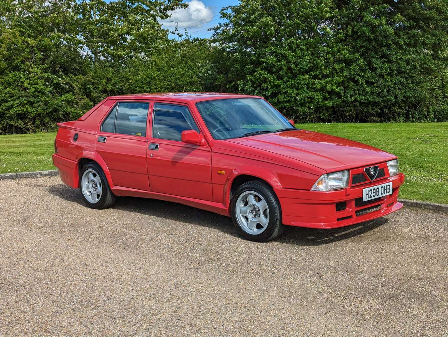 <p>1991 ALFA ROMEO 75 CLOVERLEAF</p>