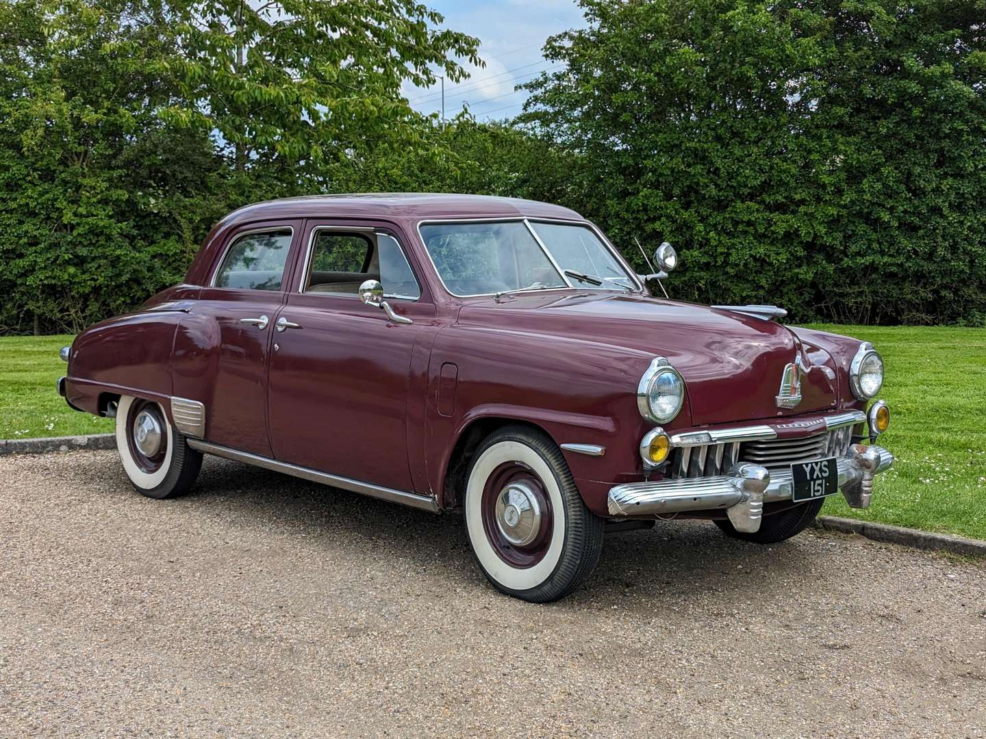 <p>1947 STUDEBAKER CHAMPION LHD</p>