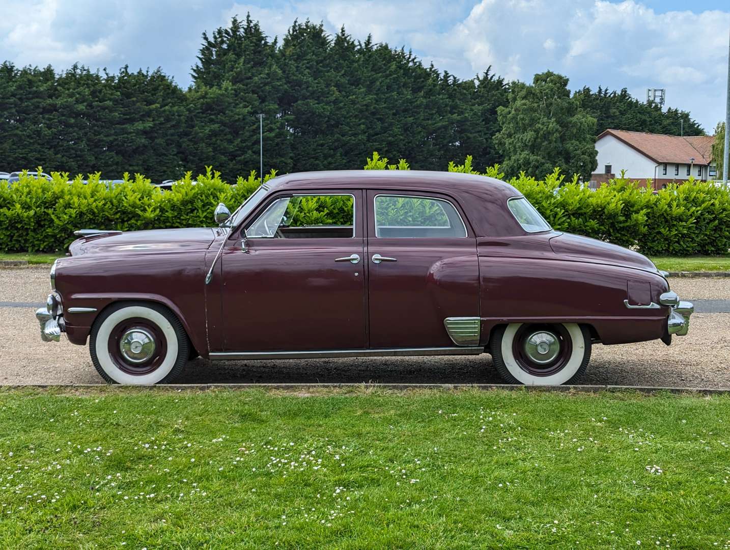 <p>1947 STUDEBAKER CHAMPION LHD</p>