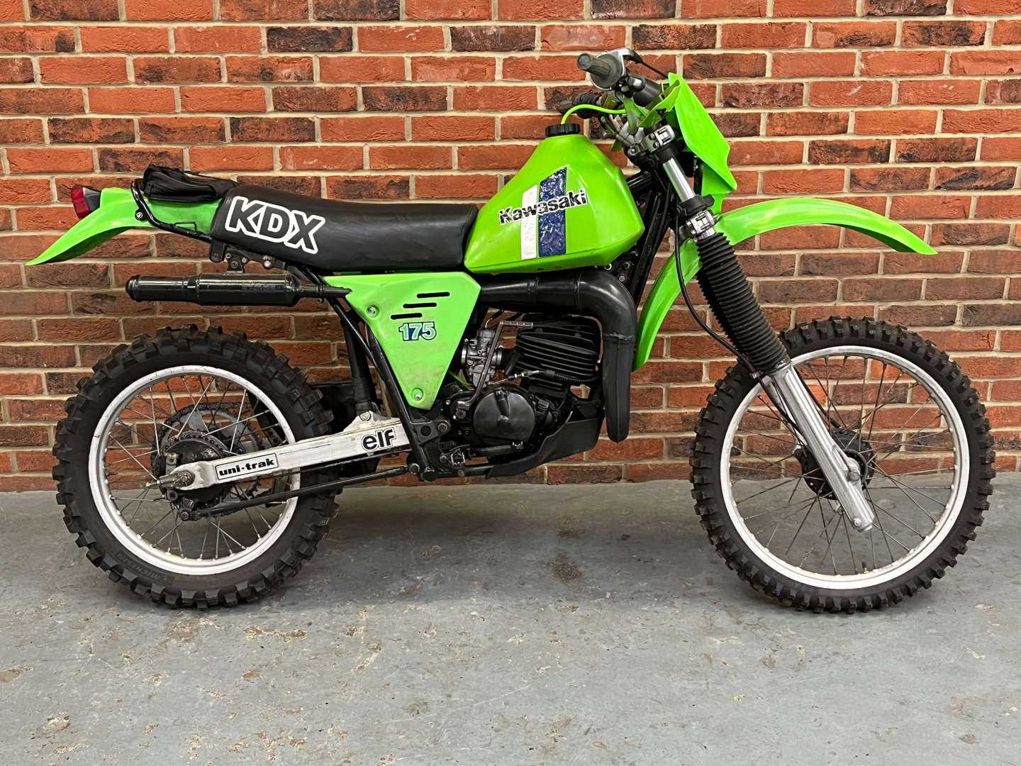 <p>1981 KAWASAKI KDX 175</p>