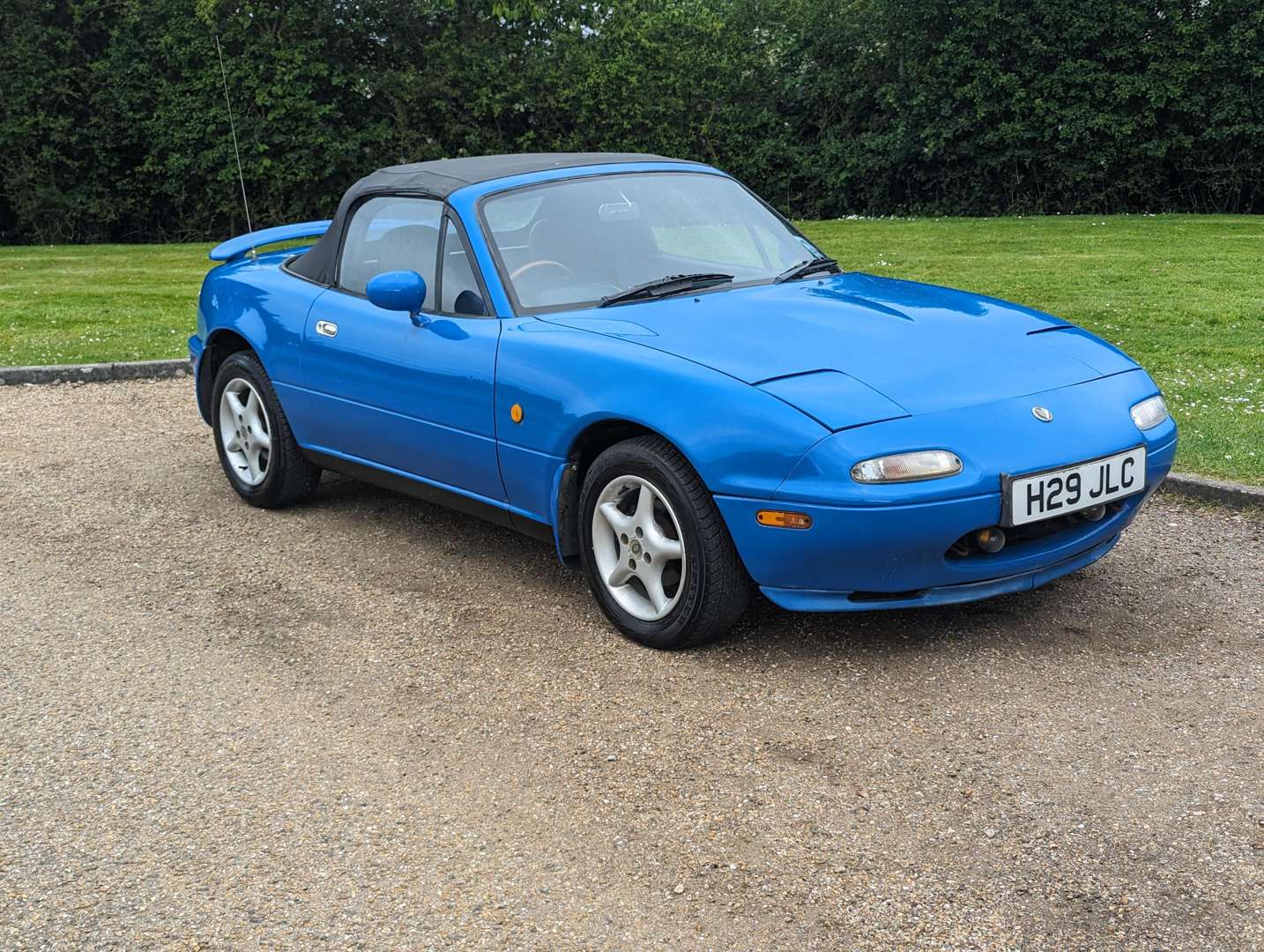 <p>1991 MAZDA MX-5</p>