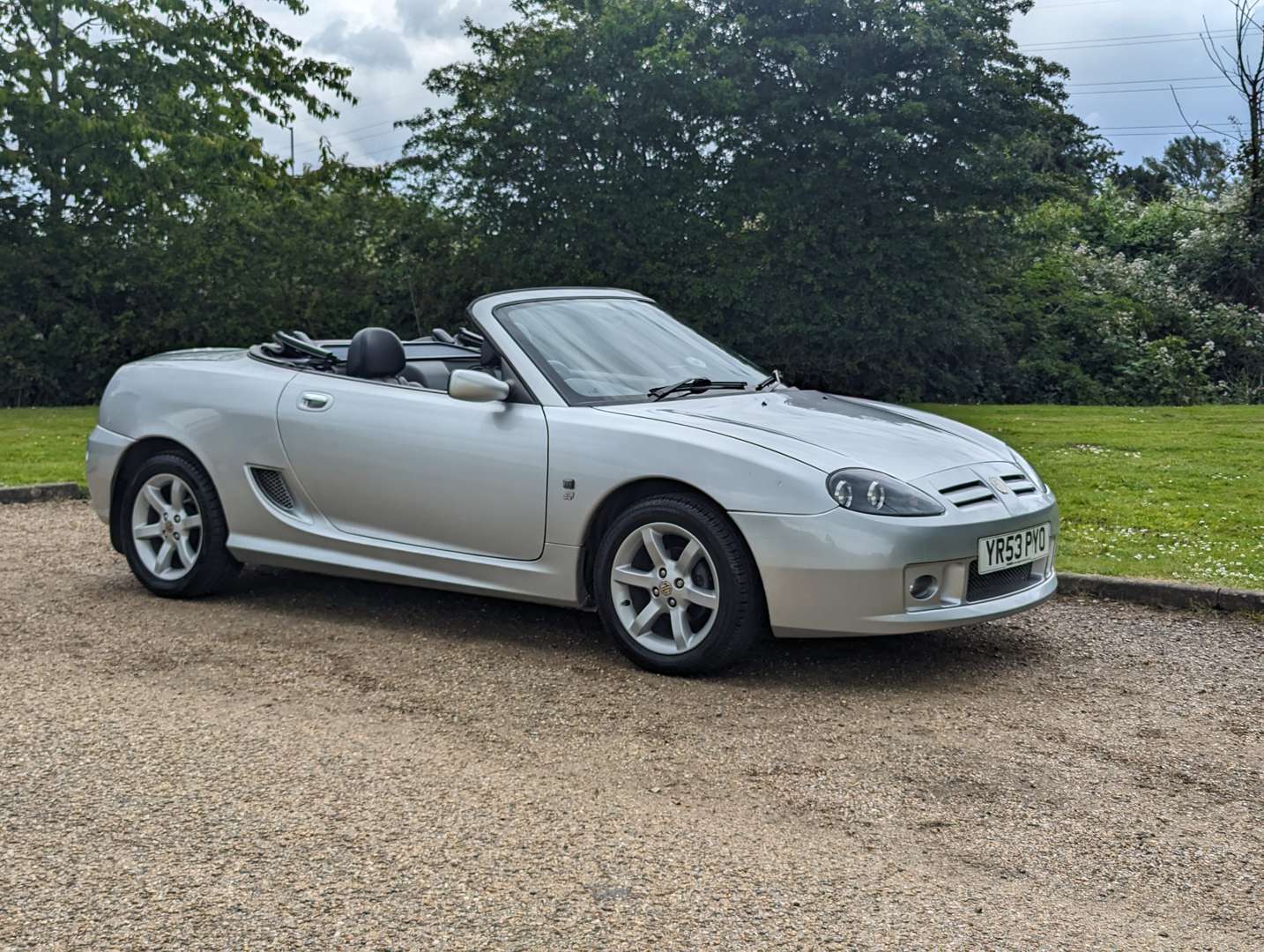 <p>2003 MG TF 18,000 MILES</p>