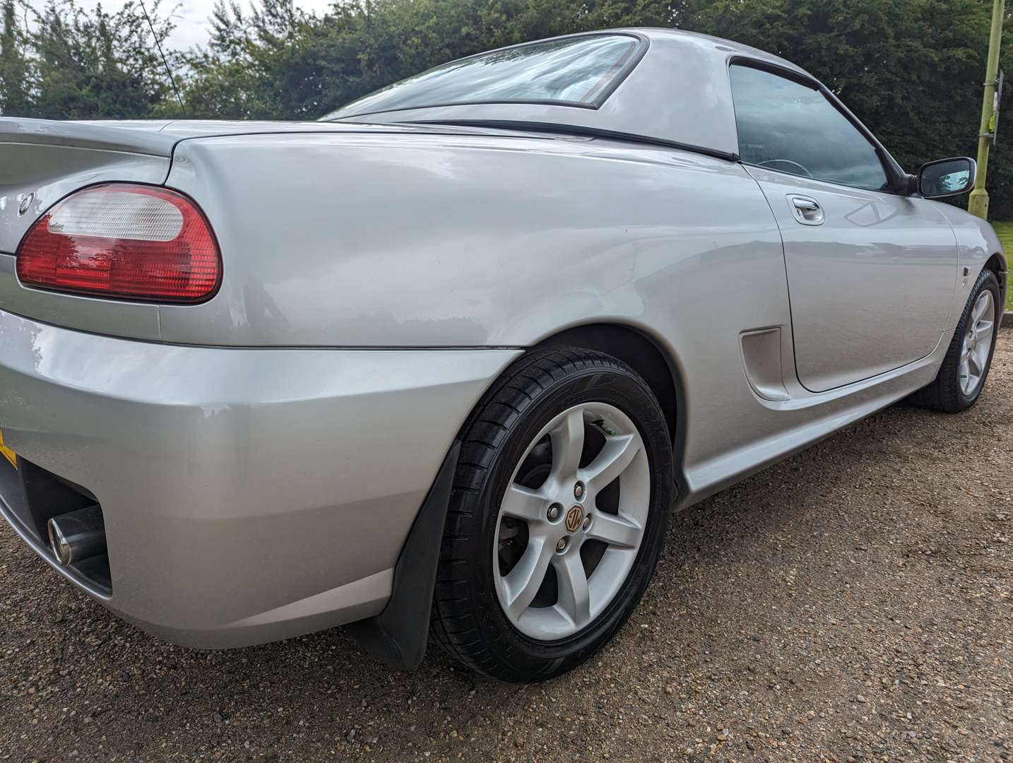 <p>2003 MG TF 18,000 MILES</p>