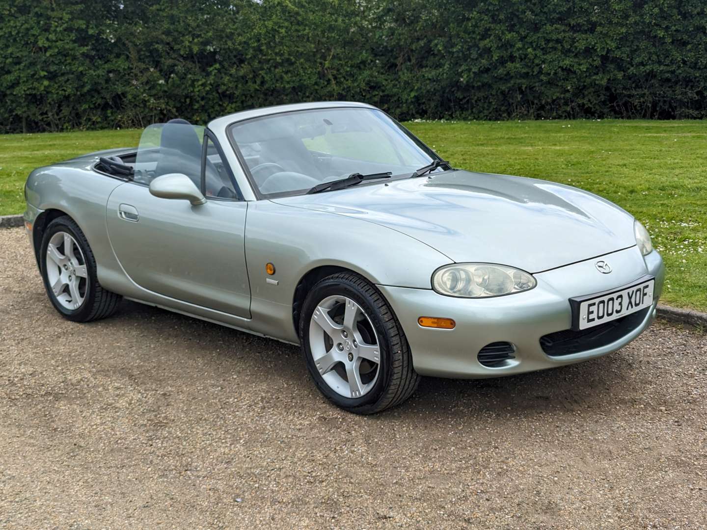 <p>2003 MAZDA MX-5 NEVADA</p>