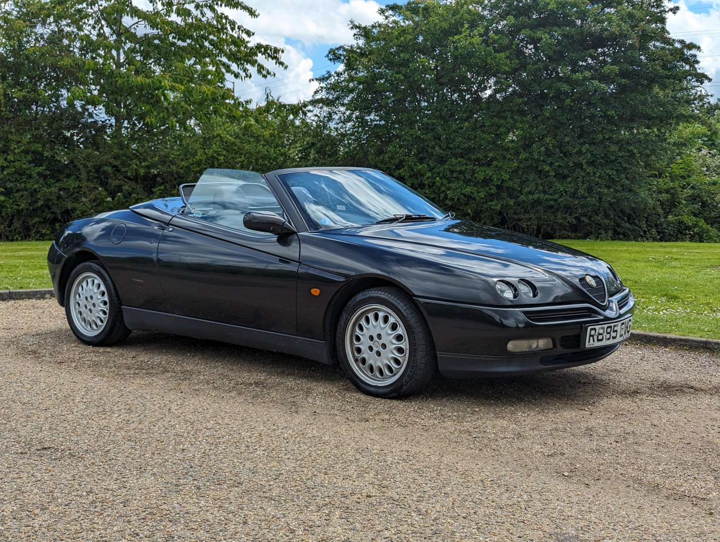 <p>1998 ALFA ROMEO SPIDER T SPARK 16 V</p>