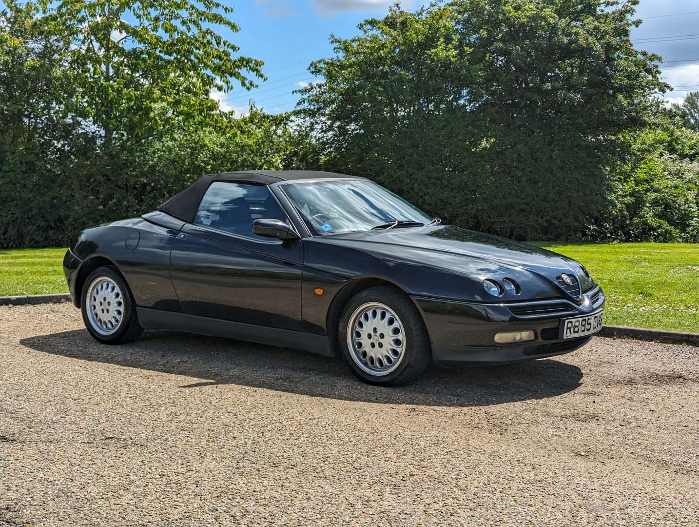 <p>1998 ALFA ROMEO SPIDER T SPARK 16 V</p>