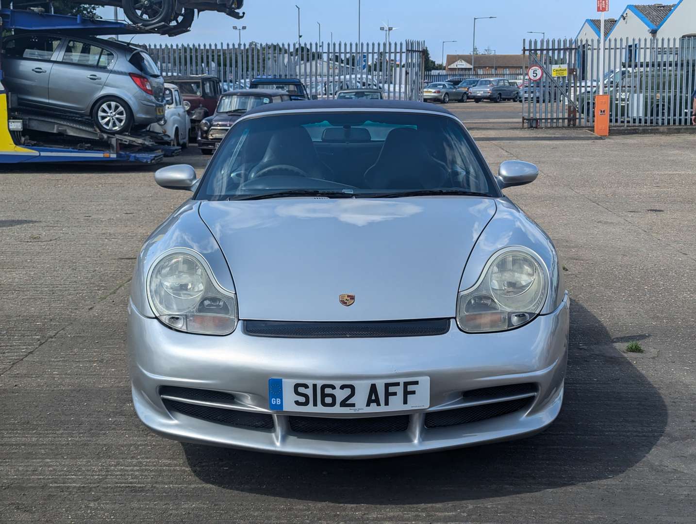 <p>1998 PORSCHE 911 CARRERA 4 3.4 TIPTRONIC S</p>