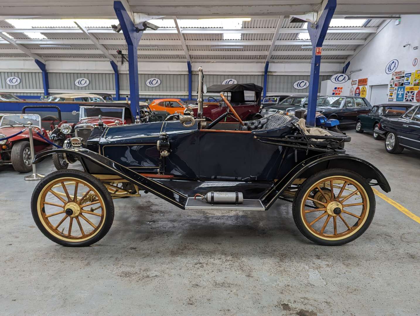 <p>1914 METZ ROADSTER 22</p>