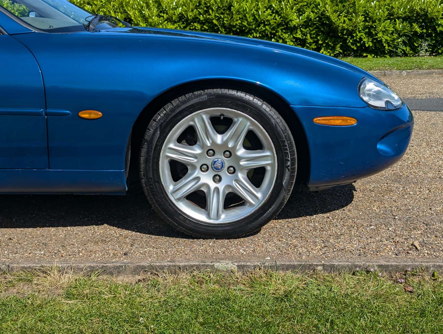 <p>1999 JAGUAR XK8 4.0 CONVERTIBLE AUTO</p>