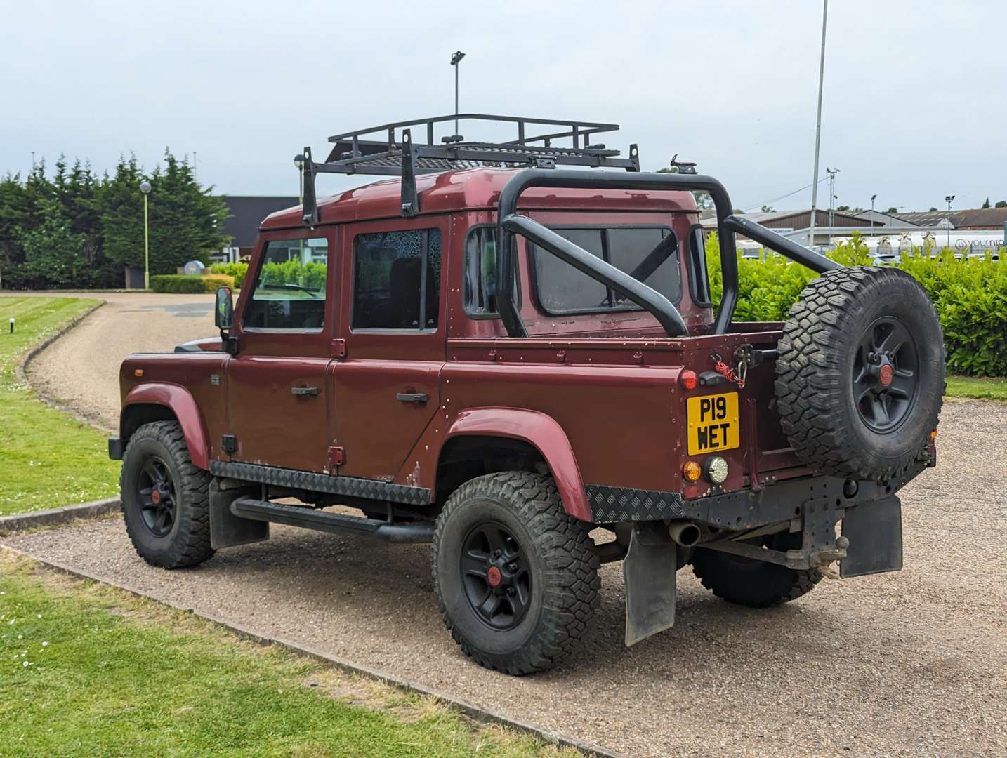 <p>2001 LAND ROVER DEFENDER 110 COUNTY TD5</p>