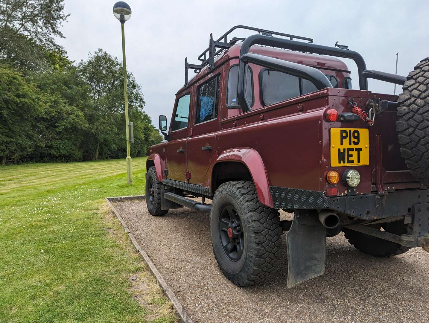 <p>2001 LAND ROVER DEFENDER 110 COUNTY TD5</p>
