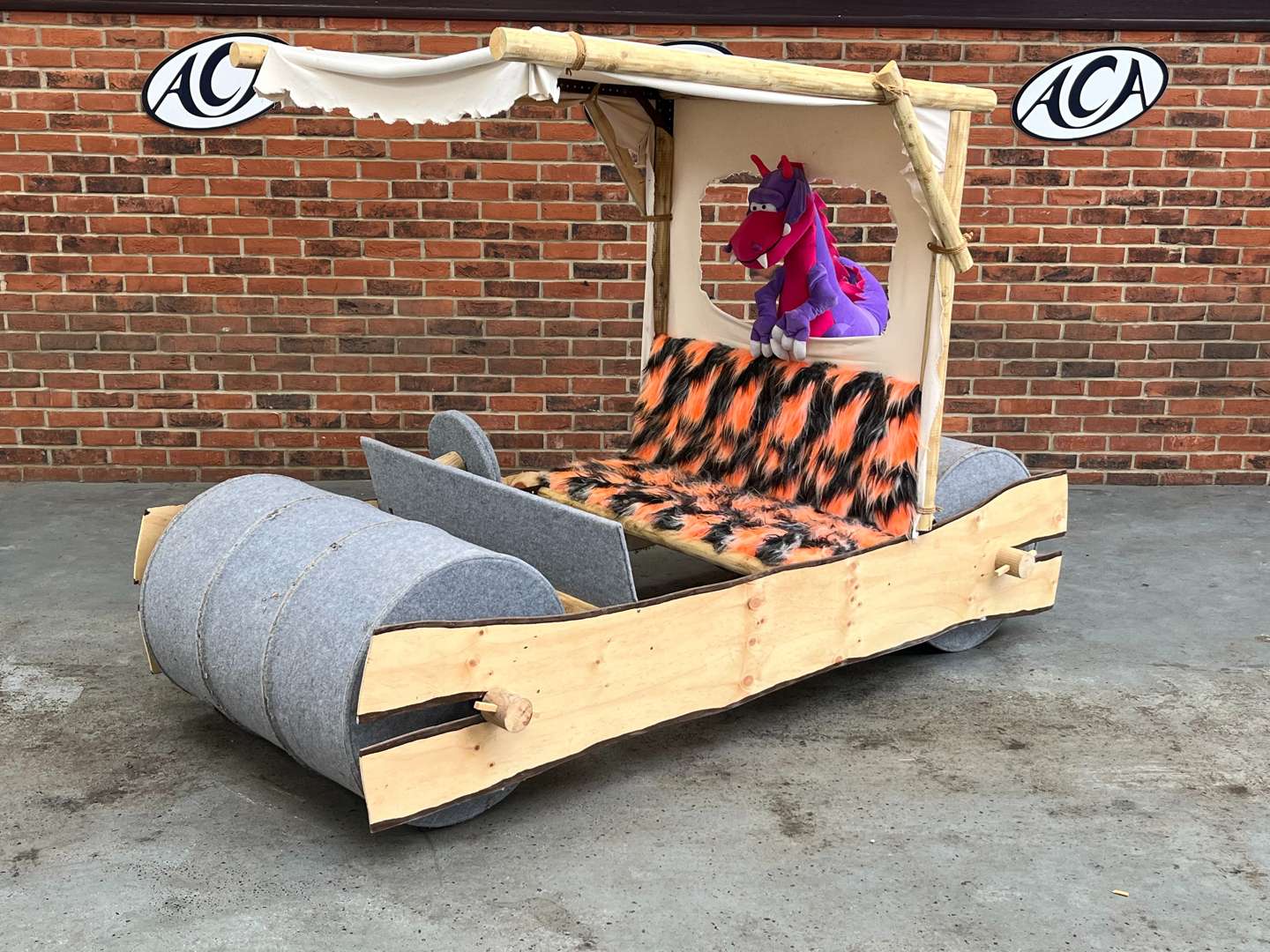 <p>THE FLINTMOBILE - proceeds to Charity</p>