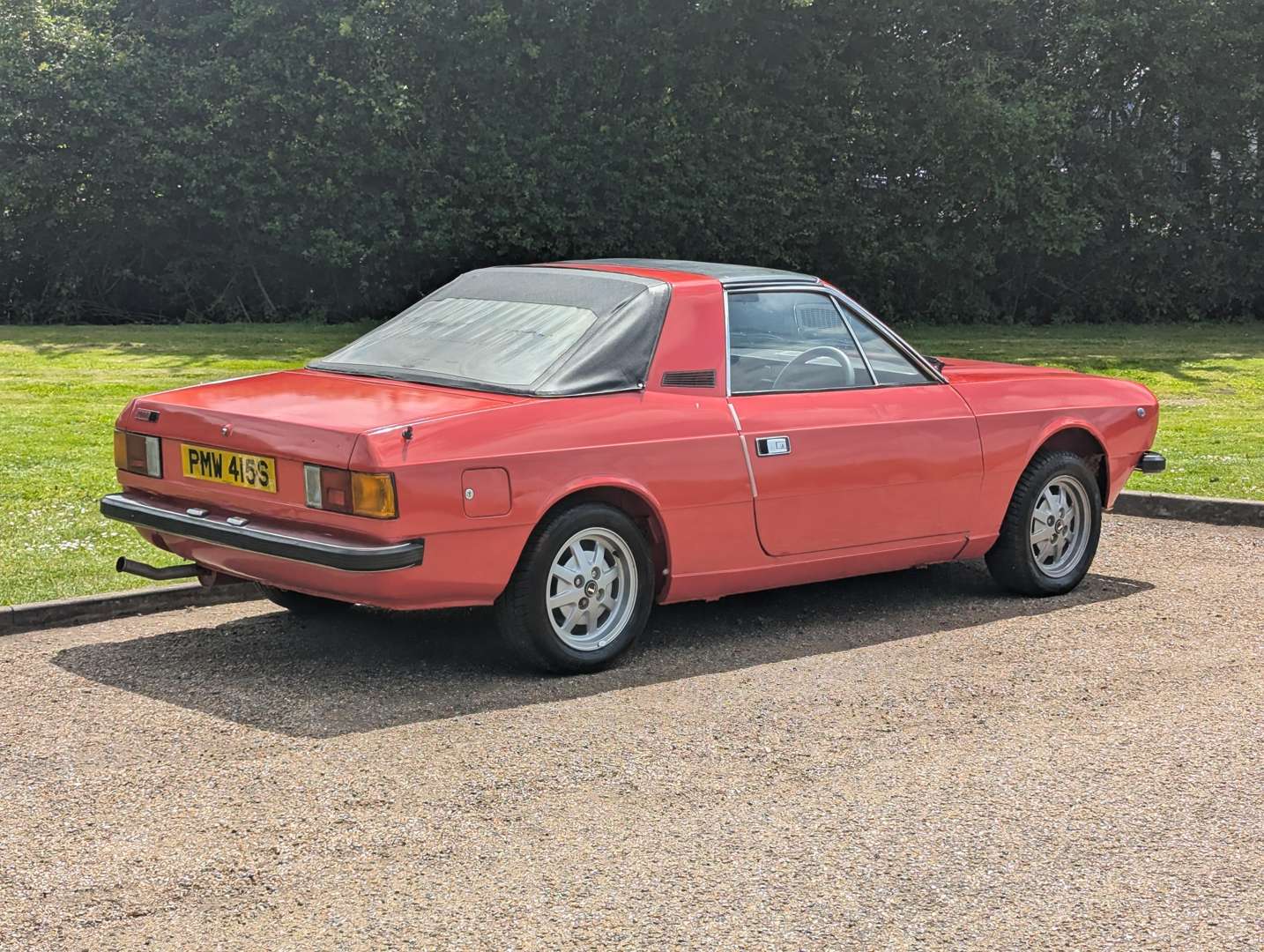 <p>1977 LANCIA BETA SPYDER 2000</p>