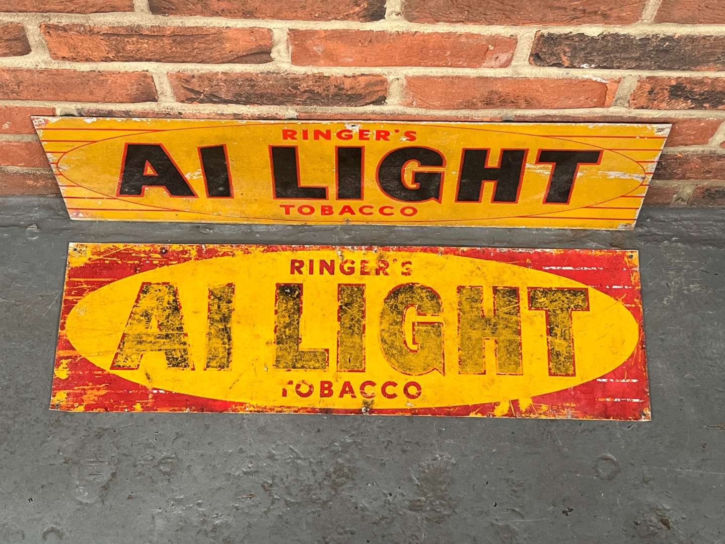 <p>Two Ringers Al Lights Tobacco Aluminium Signs&nbsp;</p>