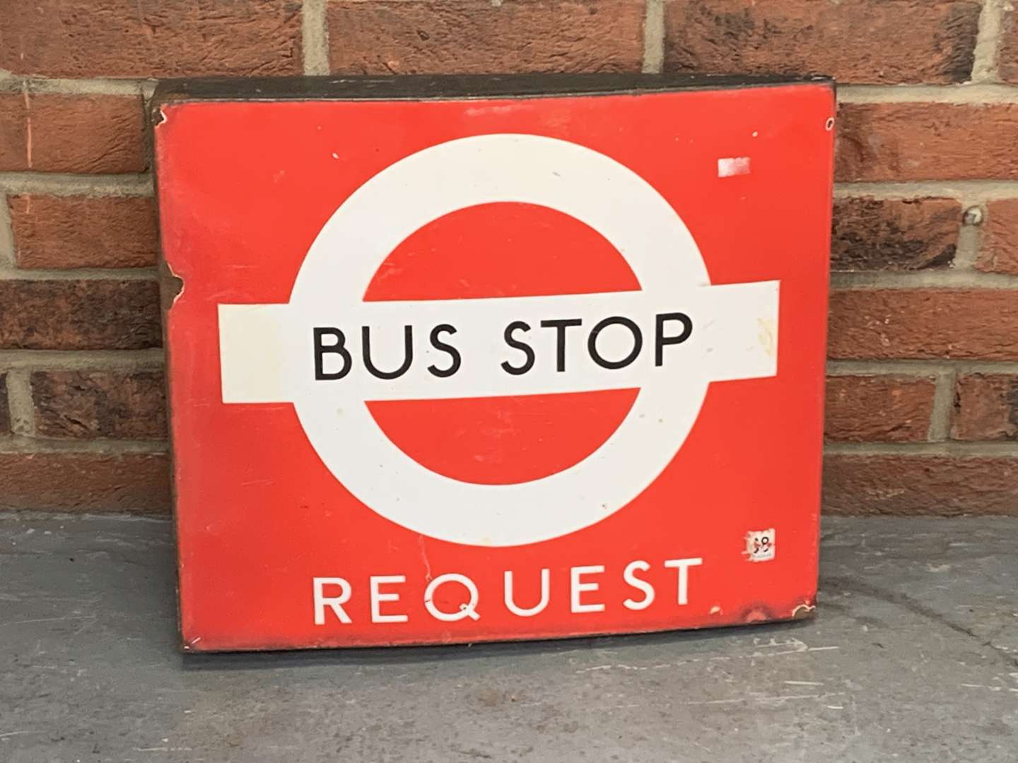<p>Bus Stop Request Enamel Sign</p>