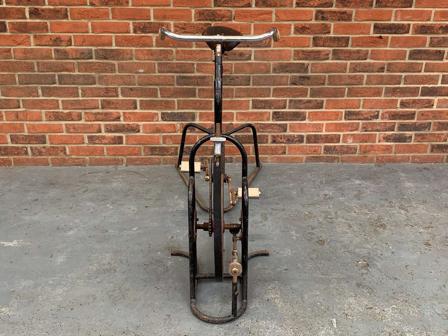 <p>Vintage Exercise Bike</p>