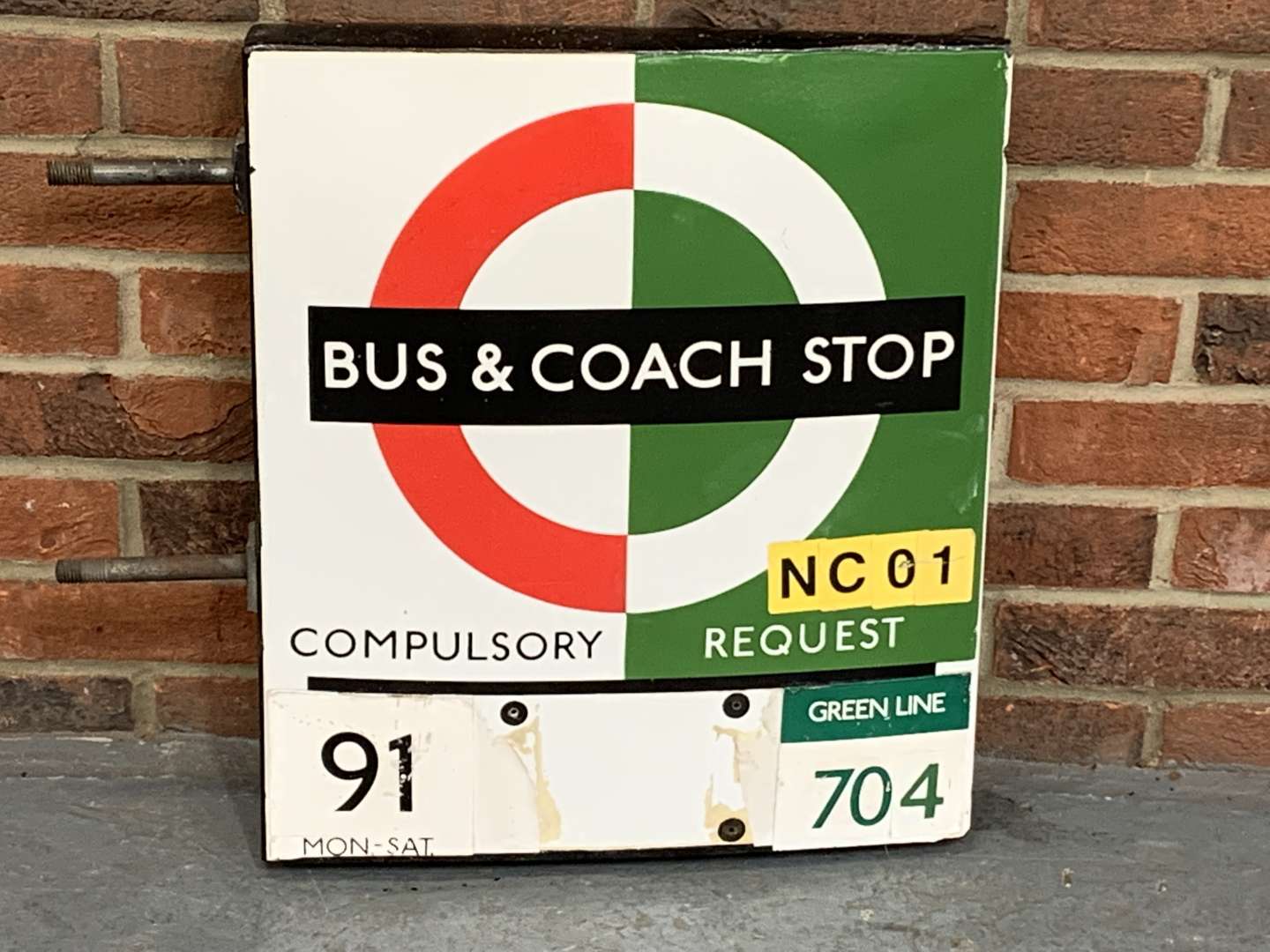<p>Bus and Coach Stop Enamel Pole Sign</p>