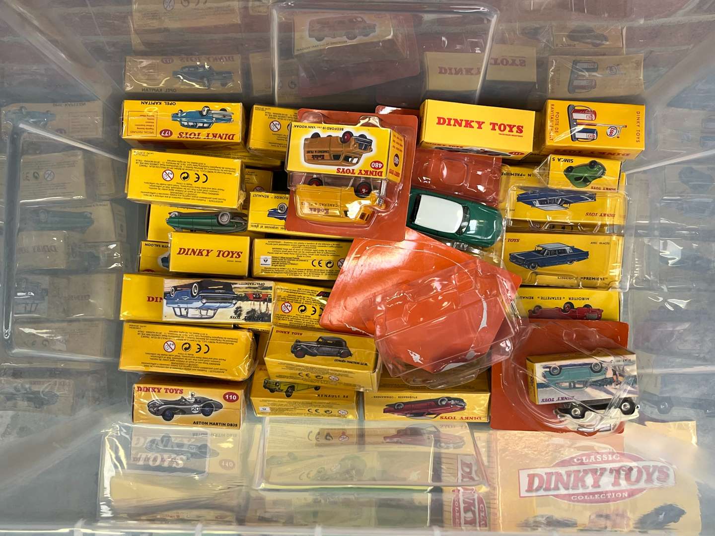 <p>Collection of Reproduction Dinky Toy Car and Magazines&nbsp;</p>