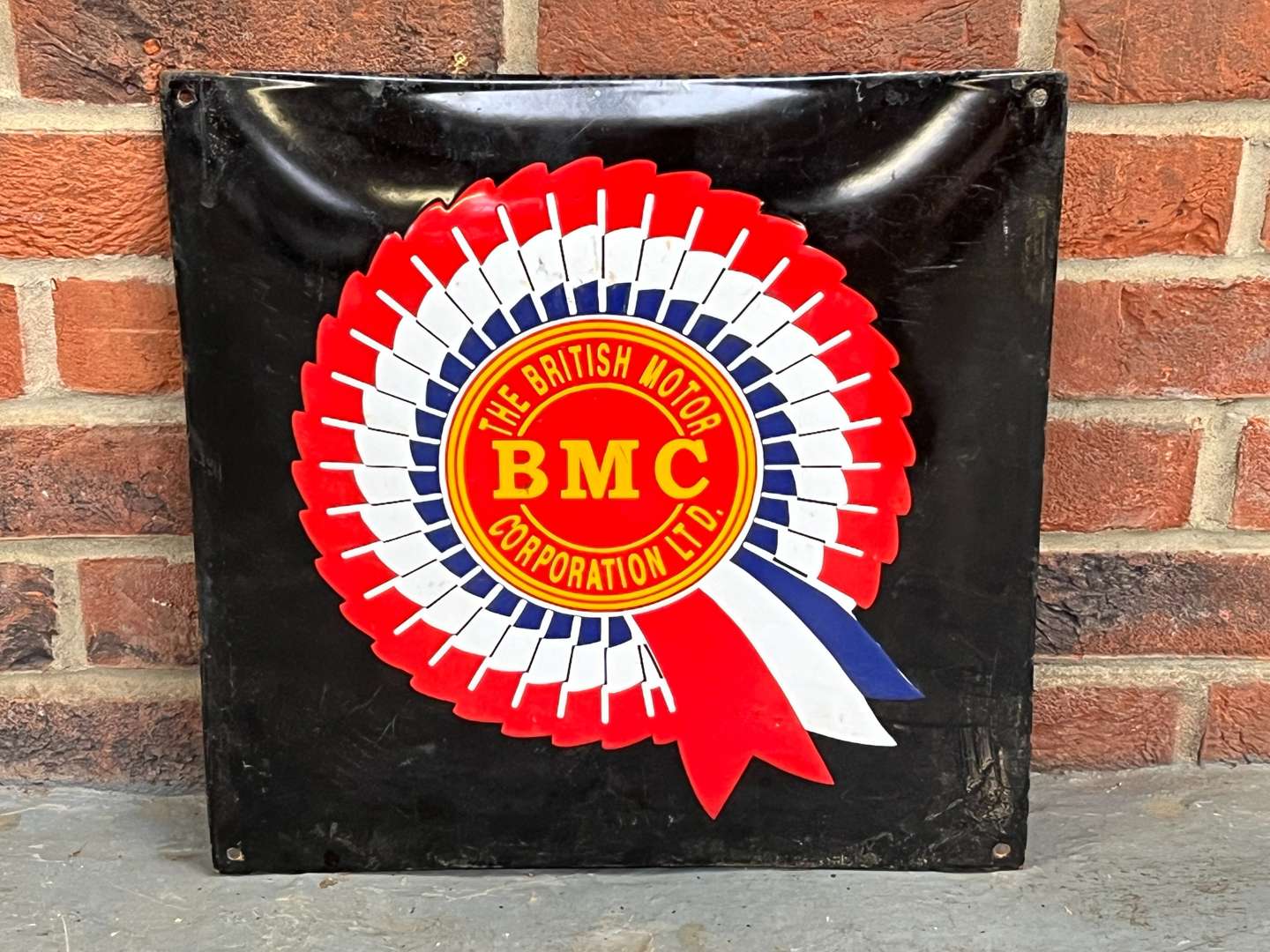 <p>BMC Convex Enamel Sign</p>