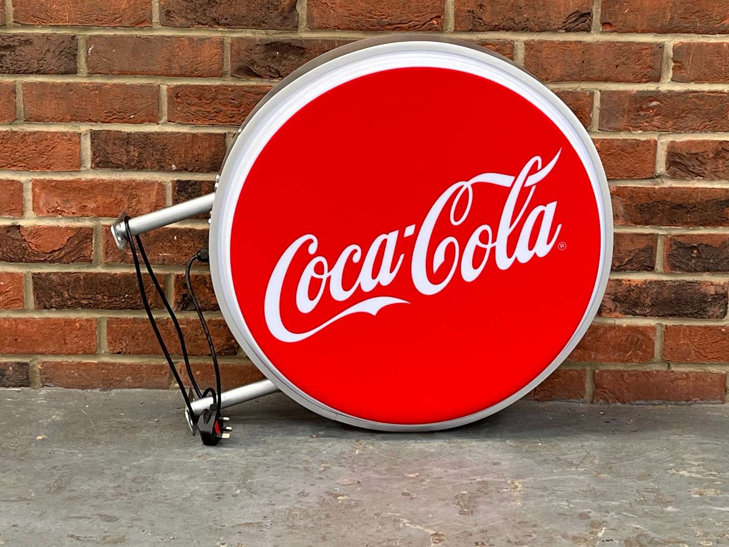 <p>Coca-Cola Illuminated Wall Mounted Sign</p>