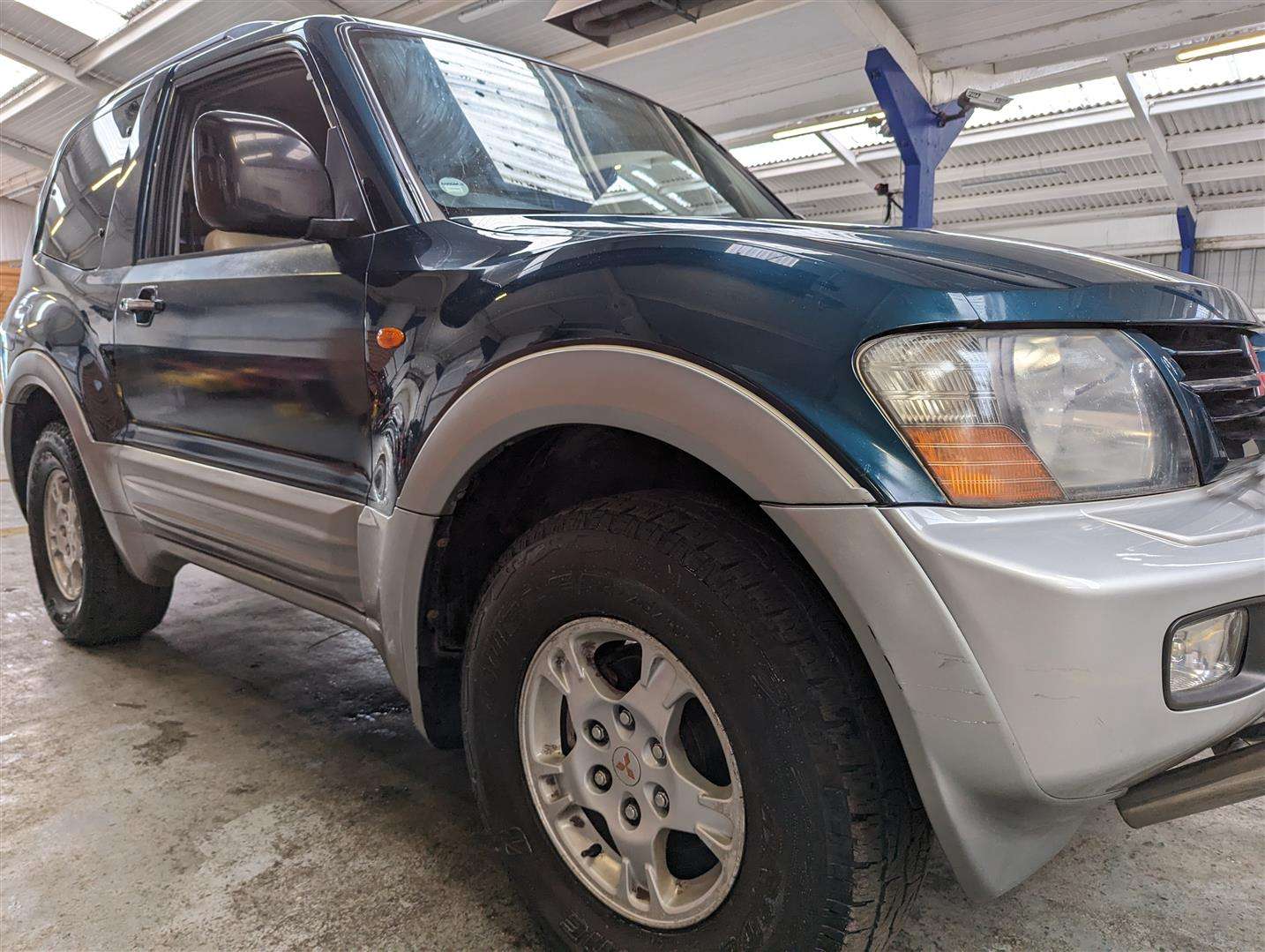 <p>2001 MITSUBISHI SHOGUN **SOLD</p>