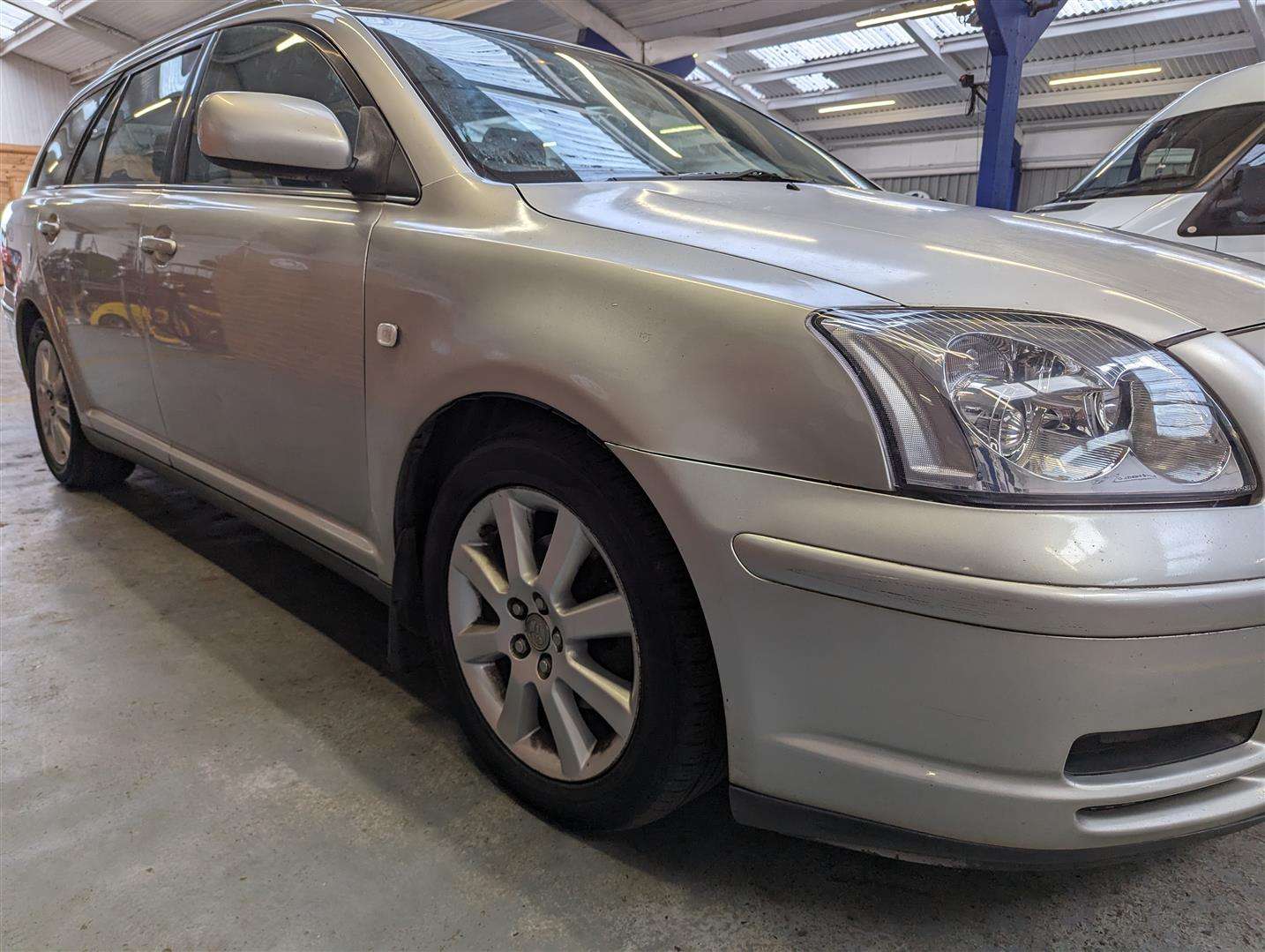 <p>2004 TOYOTA AVENSIS T3-S</p>