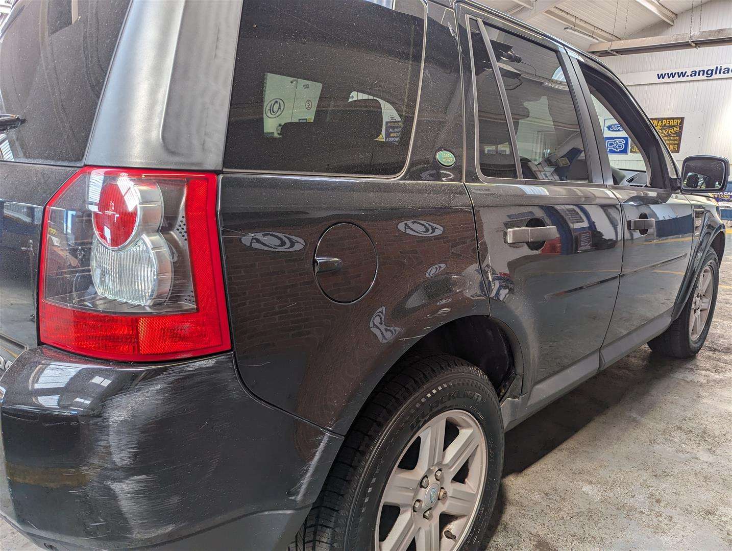 <p>2010 LAND ROVER FREELANDER S TD4 E</p>