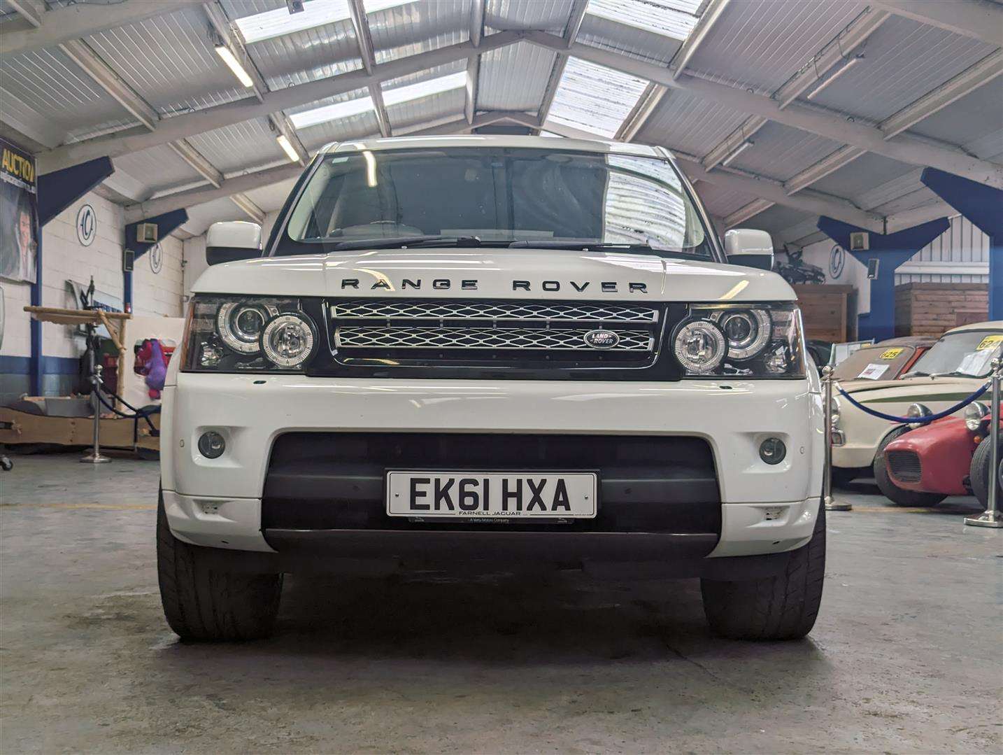 <p>2011 LAND ROVER RANGE ROVER SPORT HSE SDV</p>