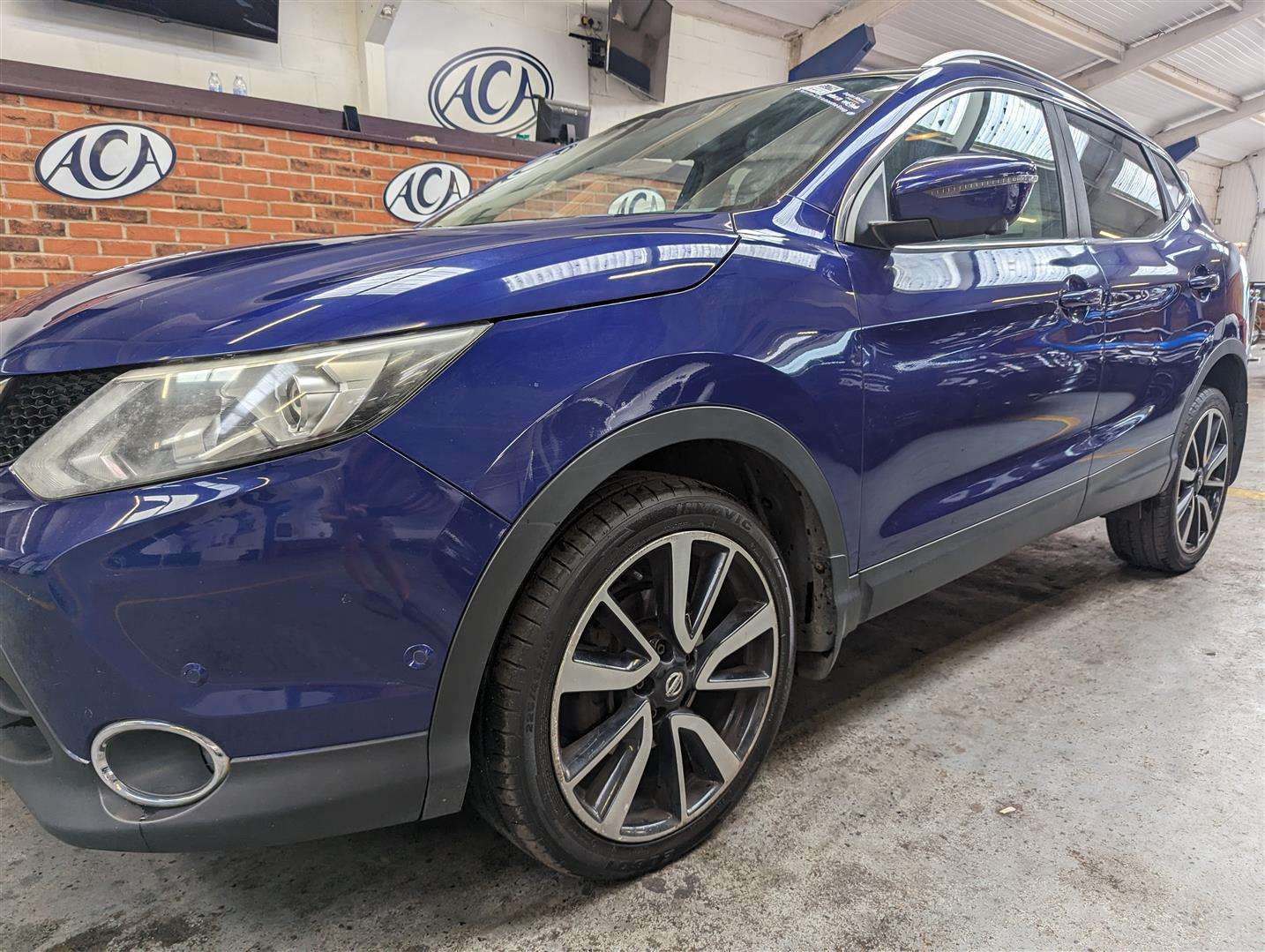 <p>2015 NISSAN QASHQAI TEKNA DCI 4X4</p>