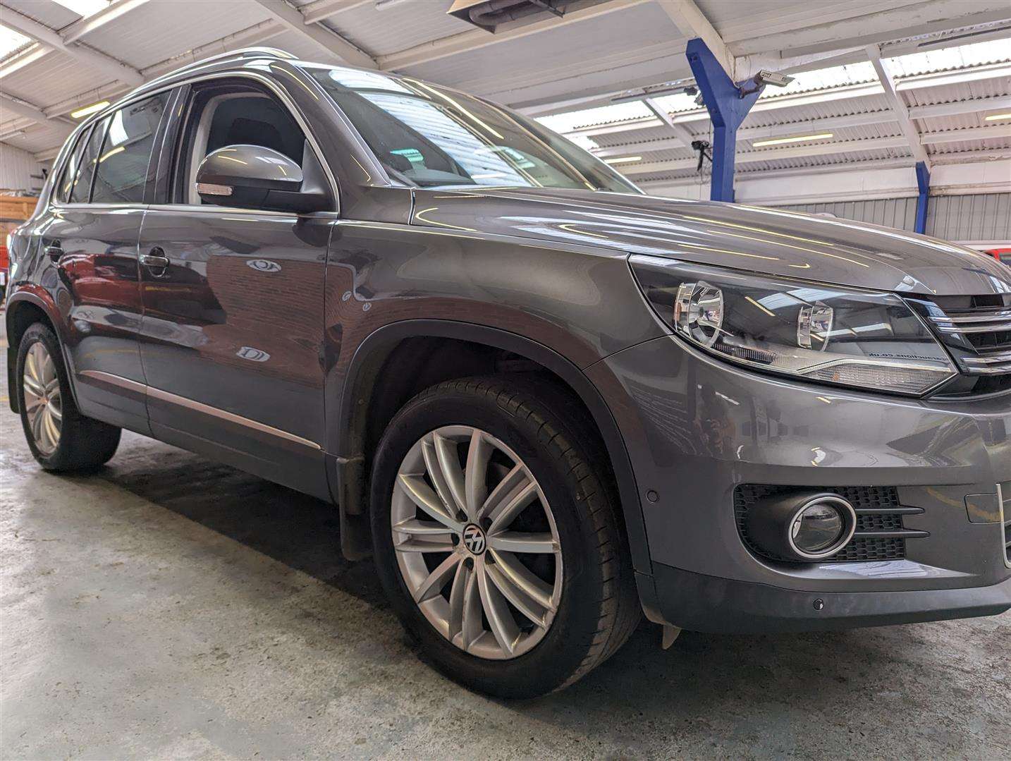 <p>2016 VOLKSWAGEN TIGUAN MATCH EDIT TDI BMT</p>