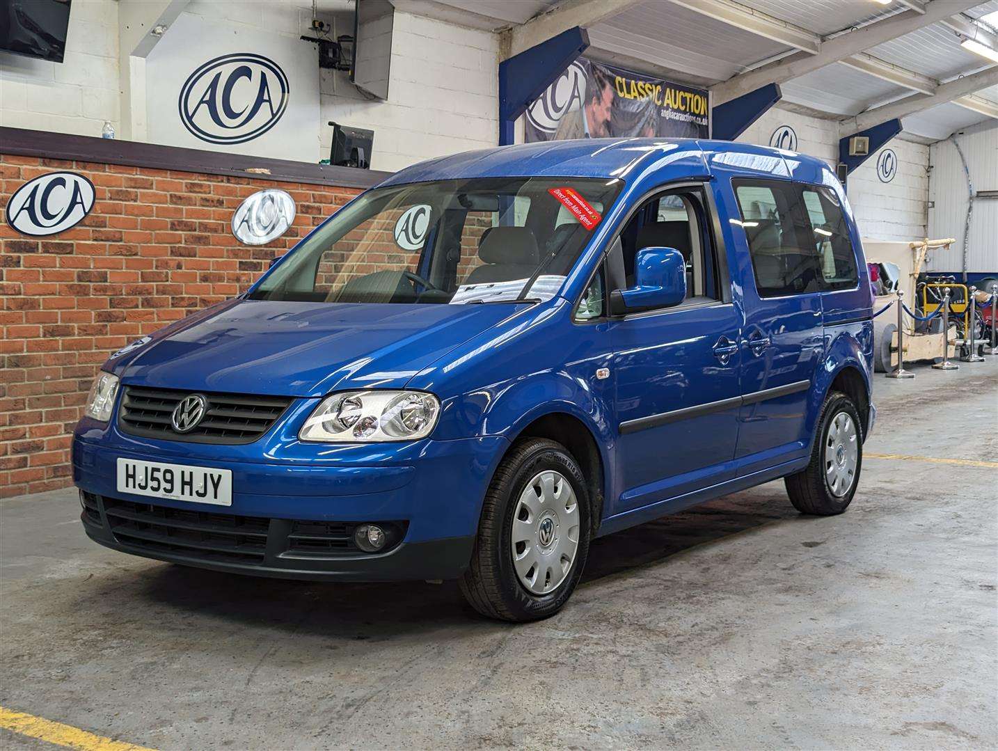 <p>2009 VOLKSWAGEN CADDY LIFE TDI W.A.V.</p>