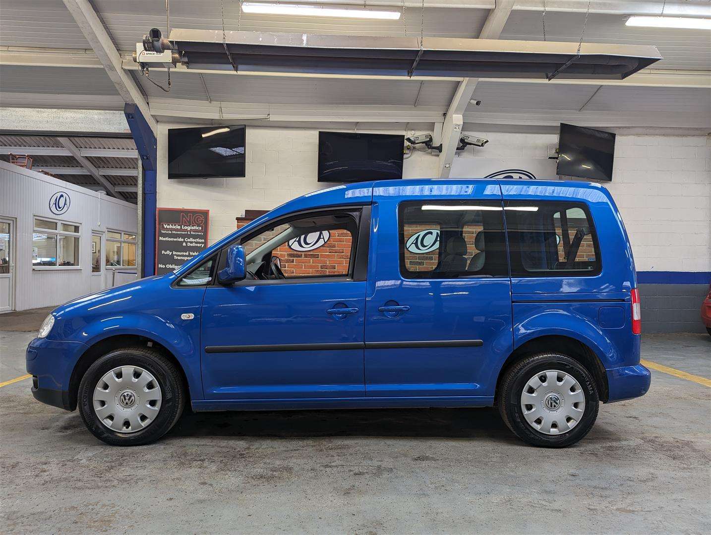 <p>2009 VOLKSWAGEN CADDY LIFE TDI W.A.V.</p>