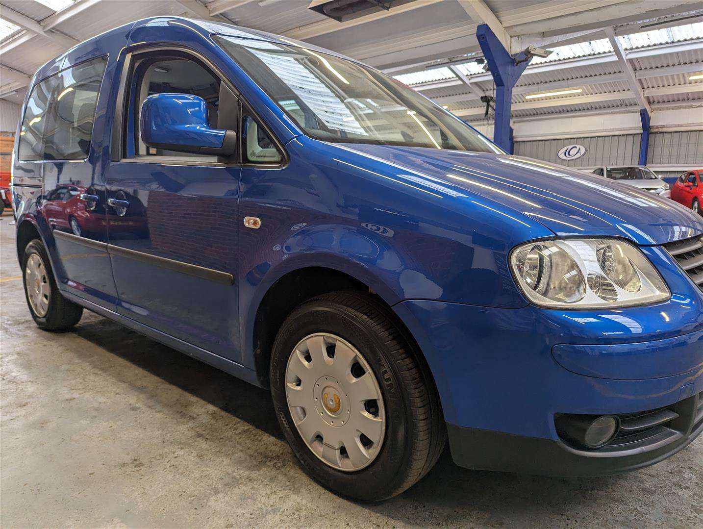 <p>2009 VOLKSWAGEN CADDY LIFE TDI W.A.V.</p>