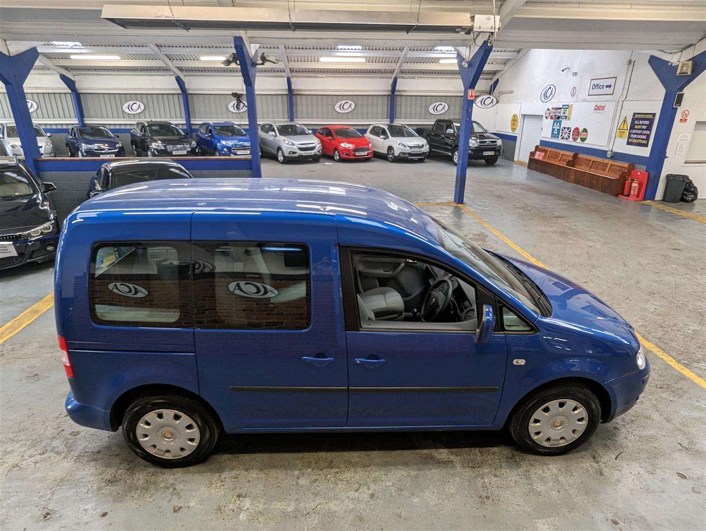 <p>2009 VOLKSWAGEN CADDY LIFE TDI W.A.V.</p>