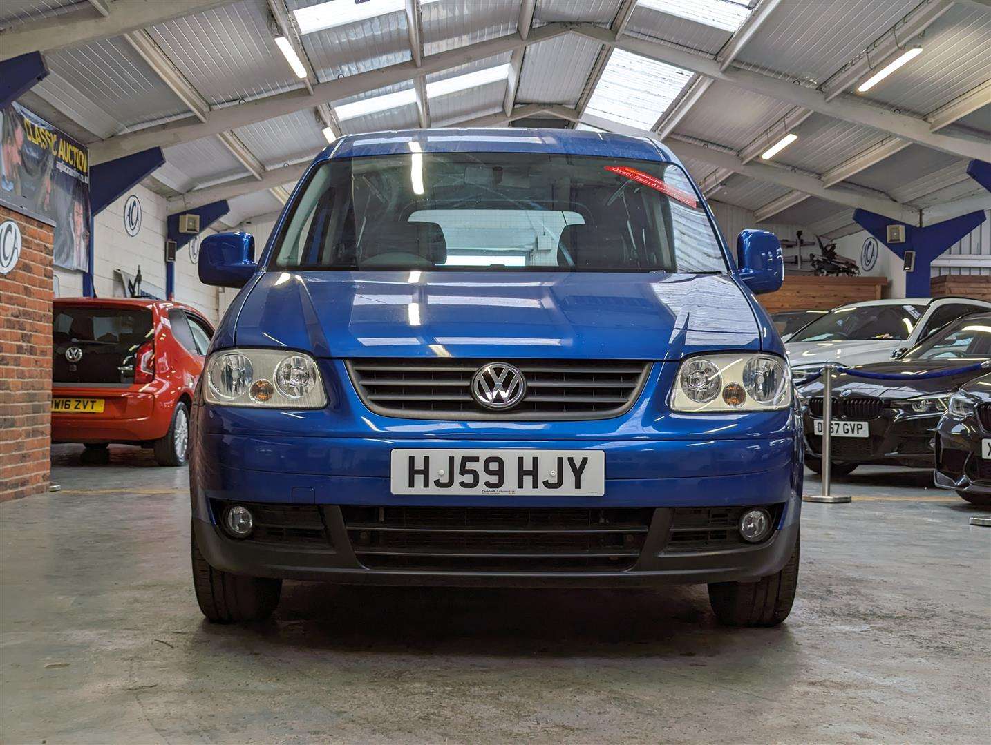 <p>2009 VOLKSWAGEN CADDY LIFE TDI W.A.V.</p>