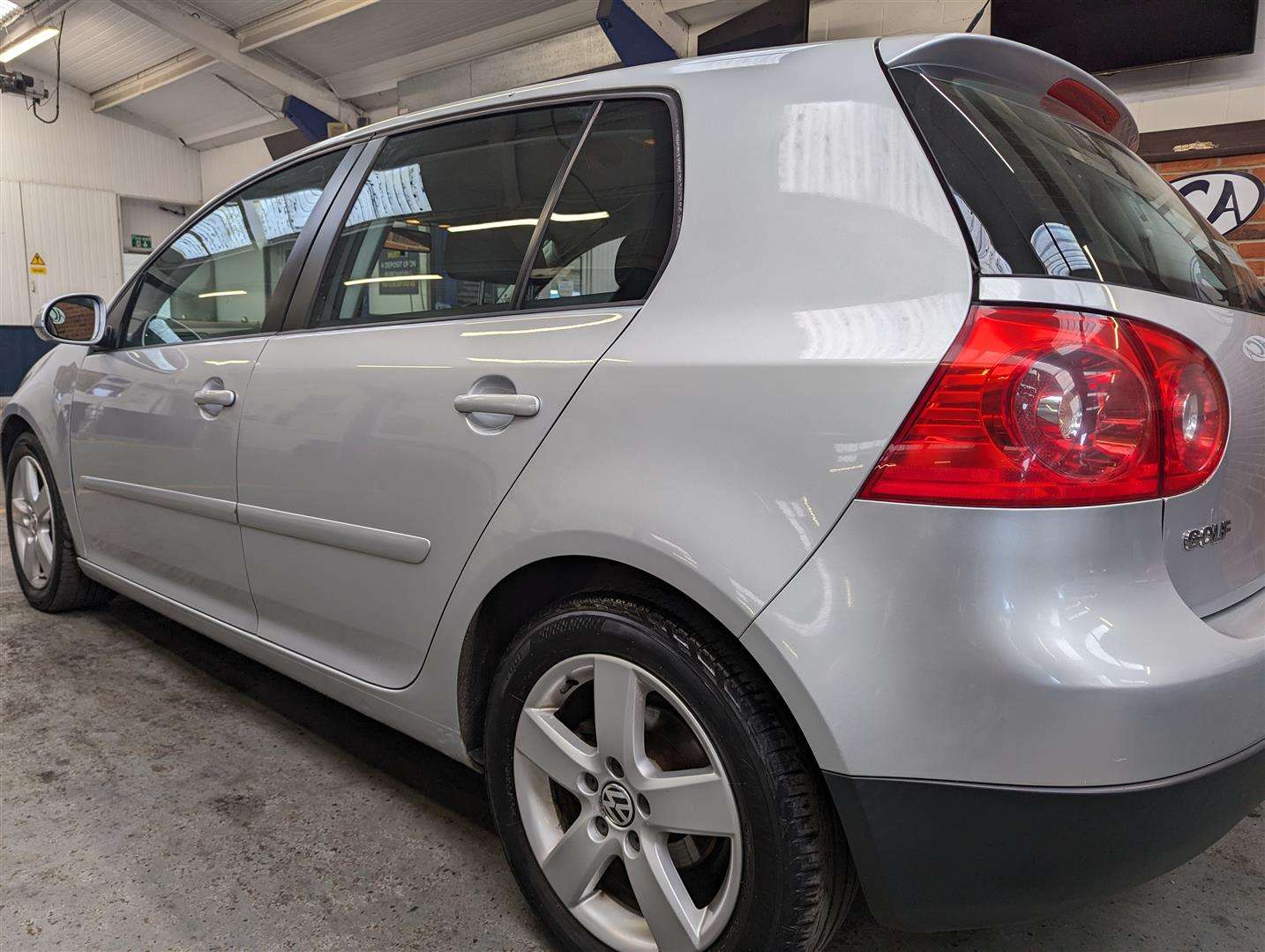 <p>2006 VOLKSWAGEN GOLF SPORT TDI</p>