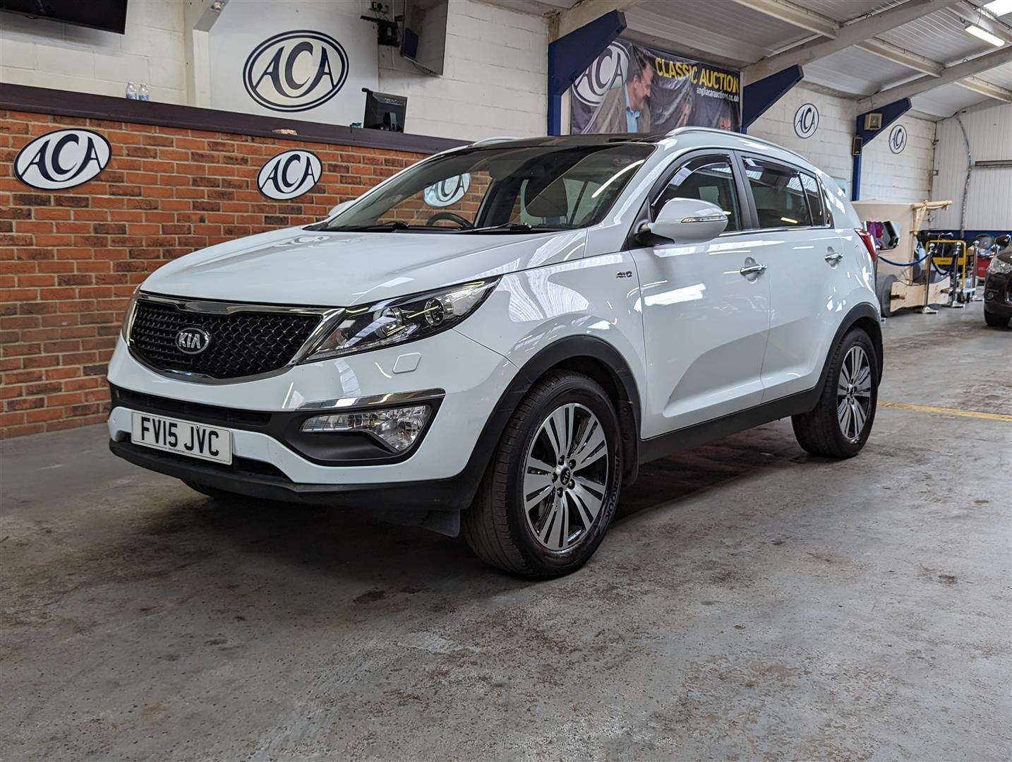 <p>2015 KIA SPORTAGE KX-3 SAT NAV CRD</p>