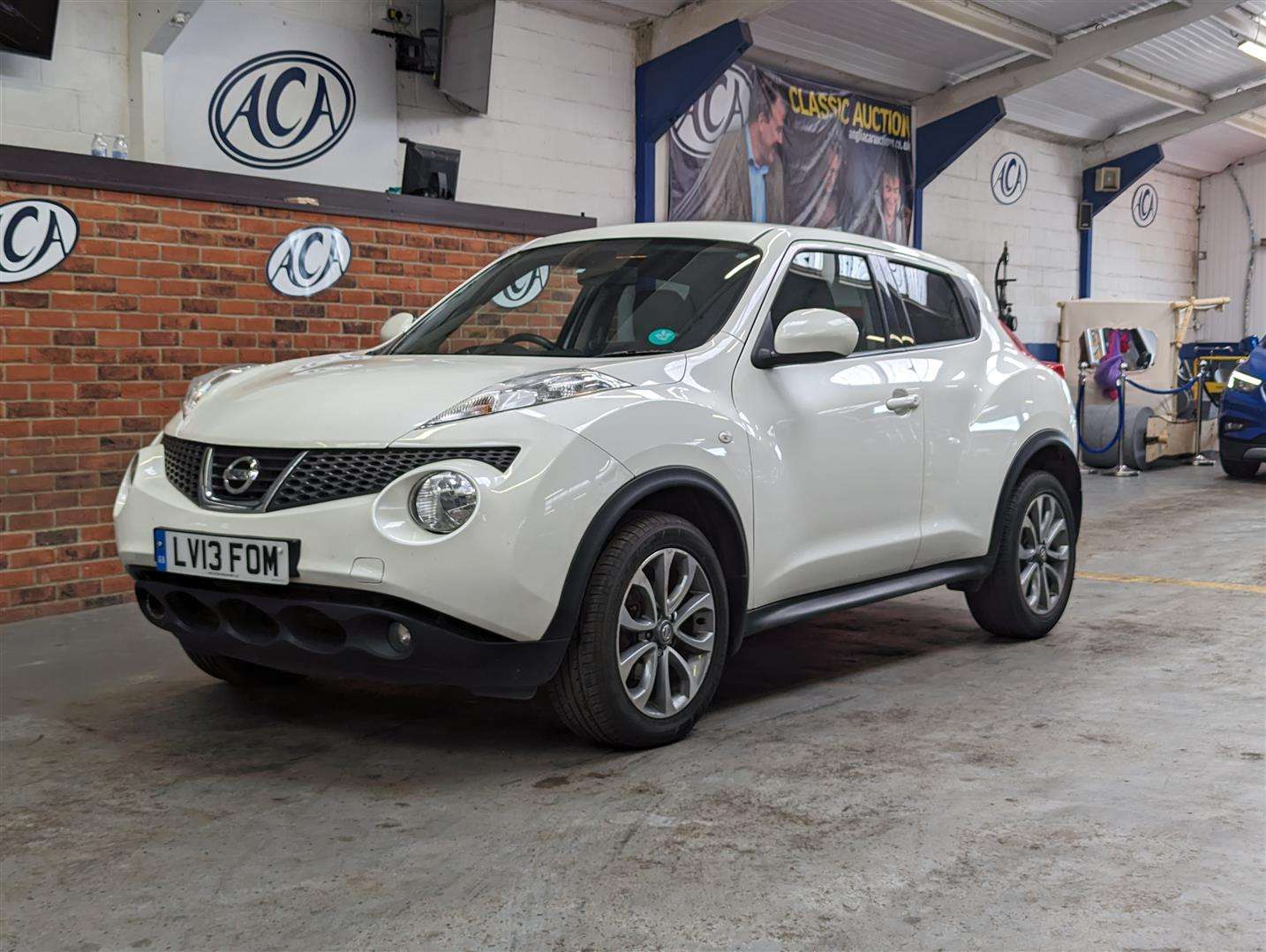 <p>2013 NISSAN JUKE TEKNA CVT</p>